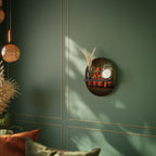 CUTE OR SCARY Prateleira Oval Decorativa em Acabamento Preto