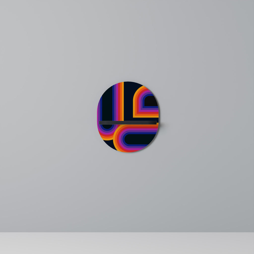 BLINDED BY THE LIGHTS Prateleira Oval Decorativa em Acabamento Preto