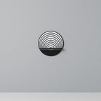 WHISPERING ROUNDS Prateleira Redonda Decorativa em Acabamento Preto