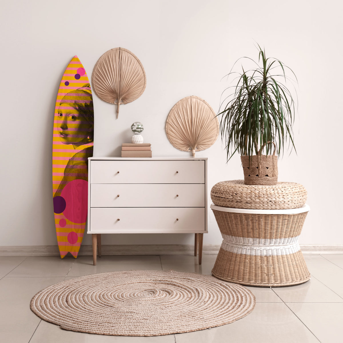 HER WITH A PEARL Painel Decorativo Prancha de Surf
