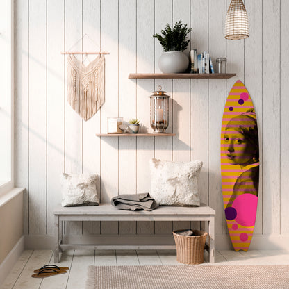 HER WITH A PEARL Painel Decorativo Prancha de Surf