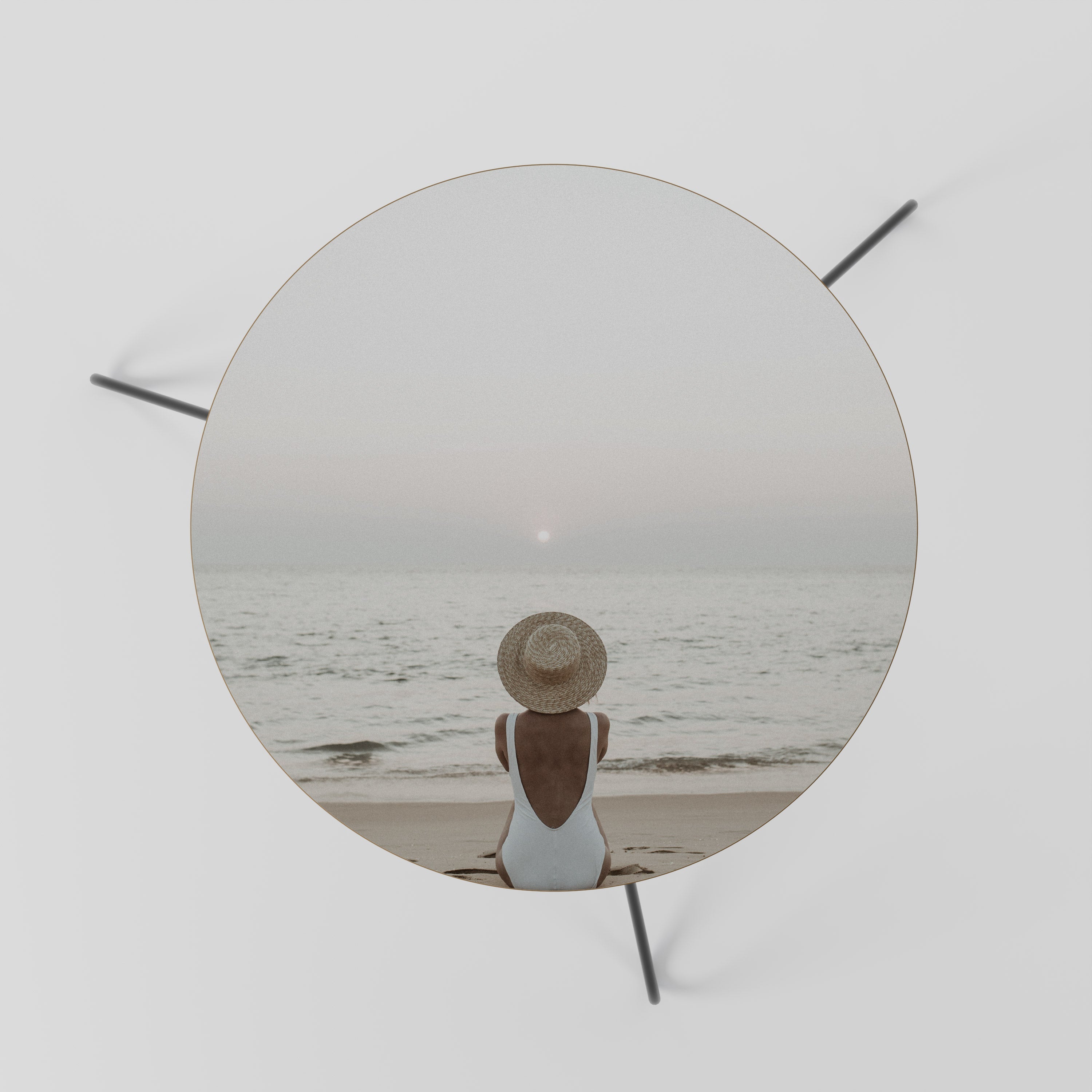 SAND AND SOLITUDE Mesa de Centro 60