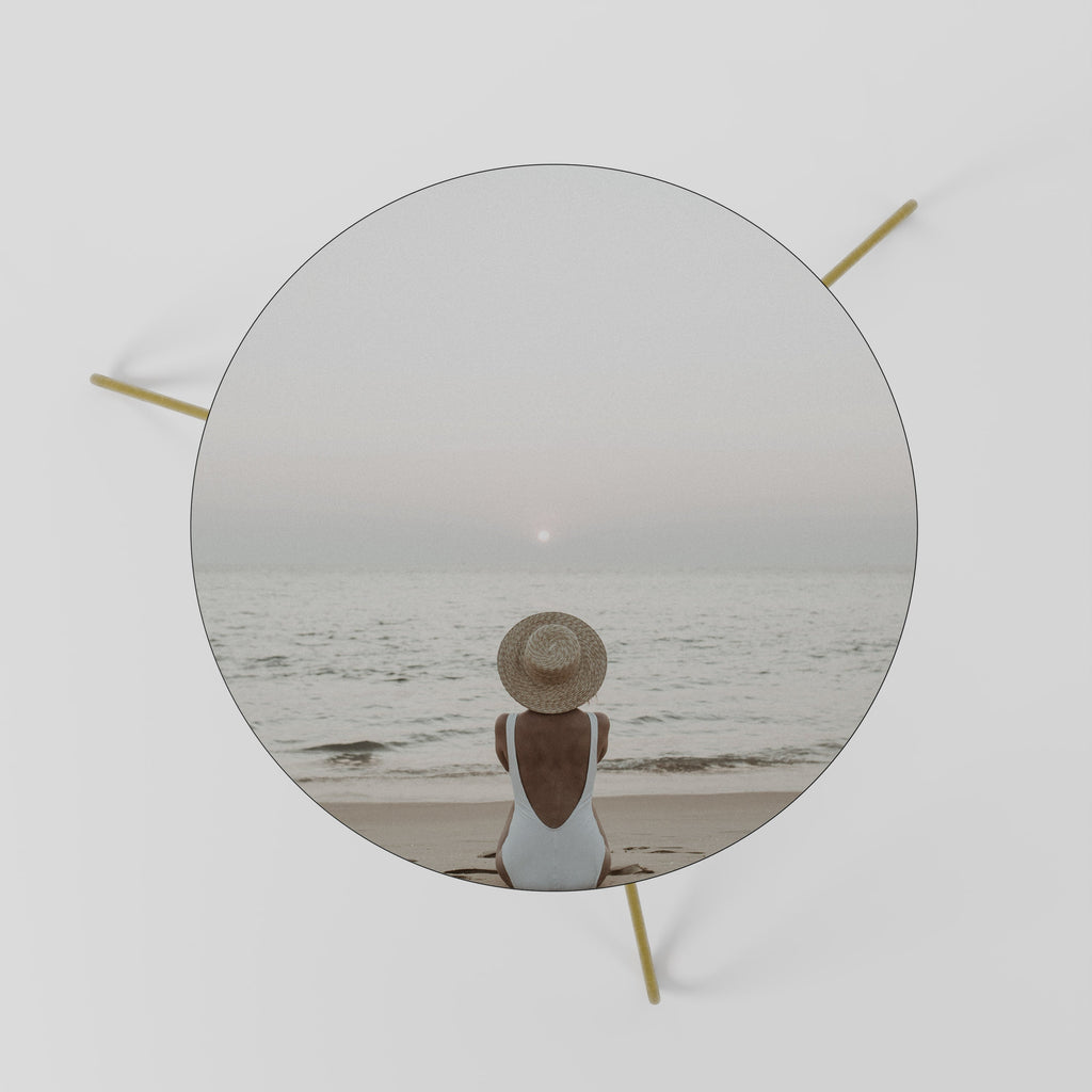 SAND AND SOLITUDE Mesa de Centro 60