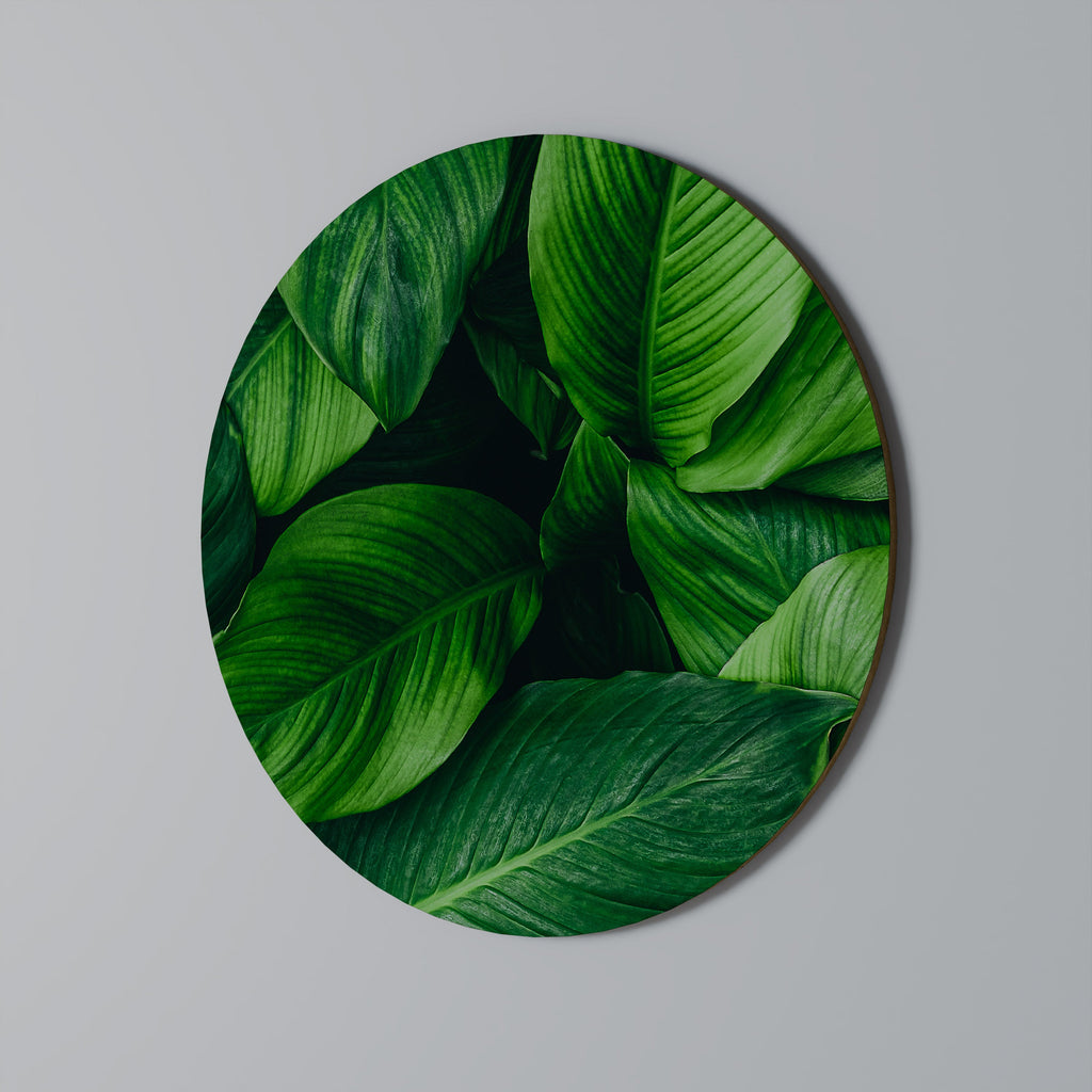 VIBRANT LEAFY EMBRACE Round Wall Art