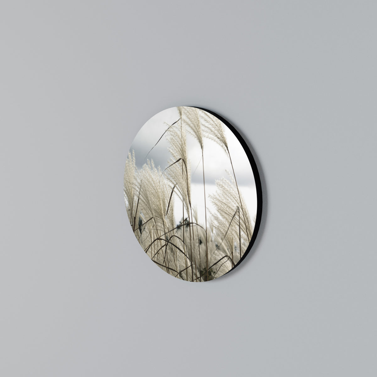 CLOUDS ABOVE GRASS Arte de Parede Redonda