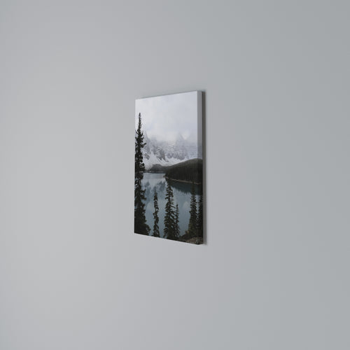 MISTY FOREST BOUNDARIES Quadro em tela vertical