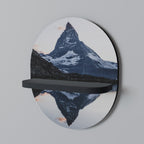 MEMORY OF MATTERHORN Prateleira Oval Decorativa em Acabamento Preto