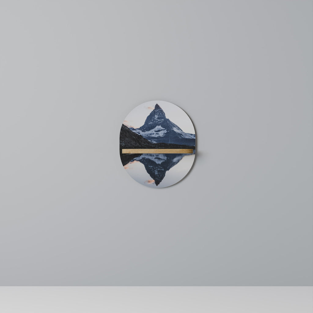MEMORY OF MATTERHORN Prateleira Oval Decorativa em Efeito Carvalho