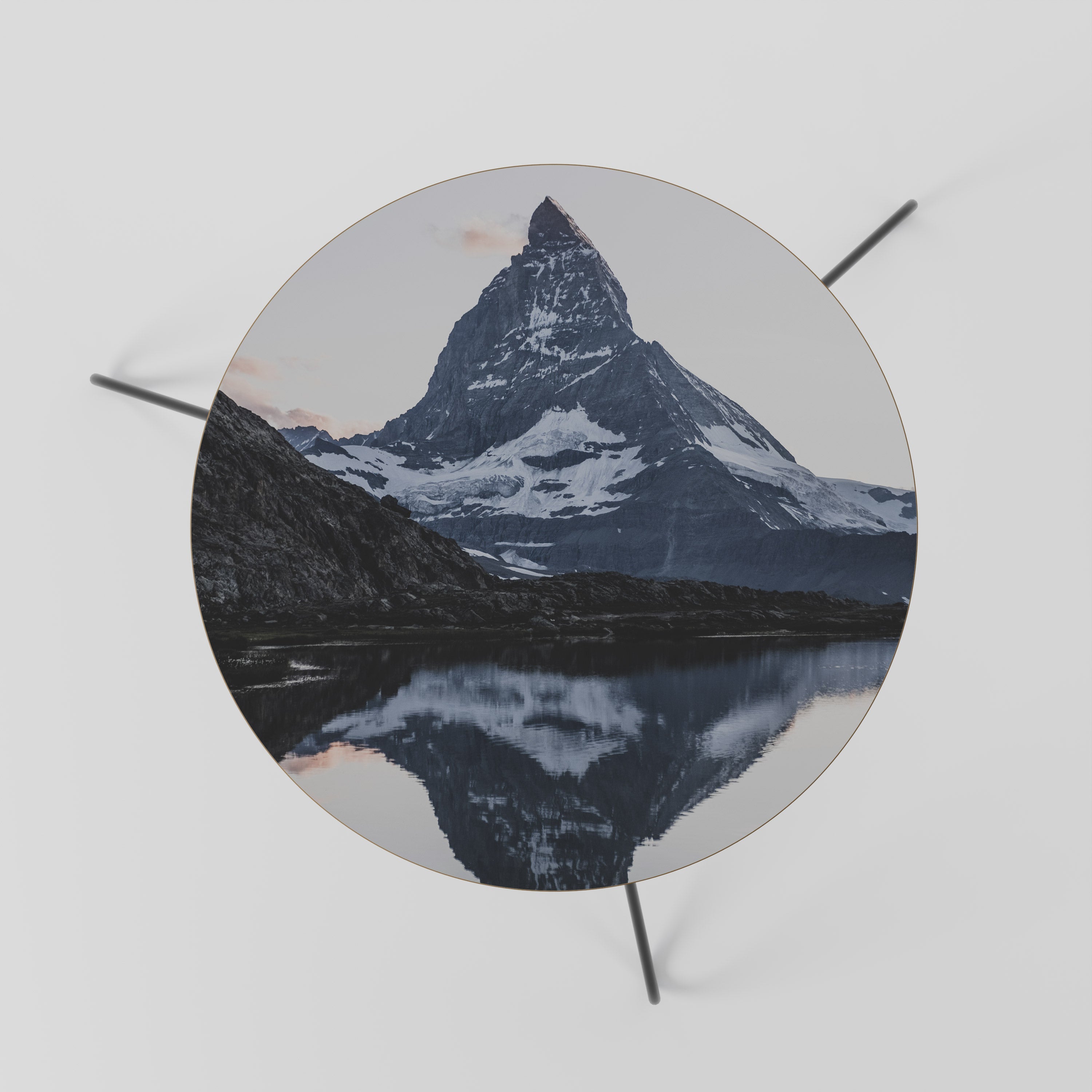 MEMORY OF MATTERHORN Mesa de Centro 60