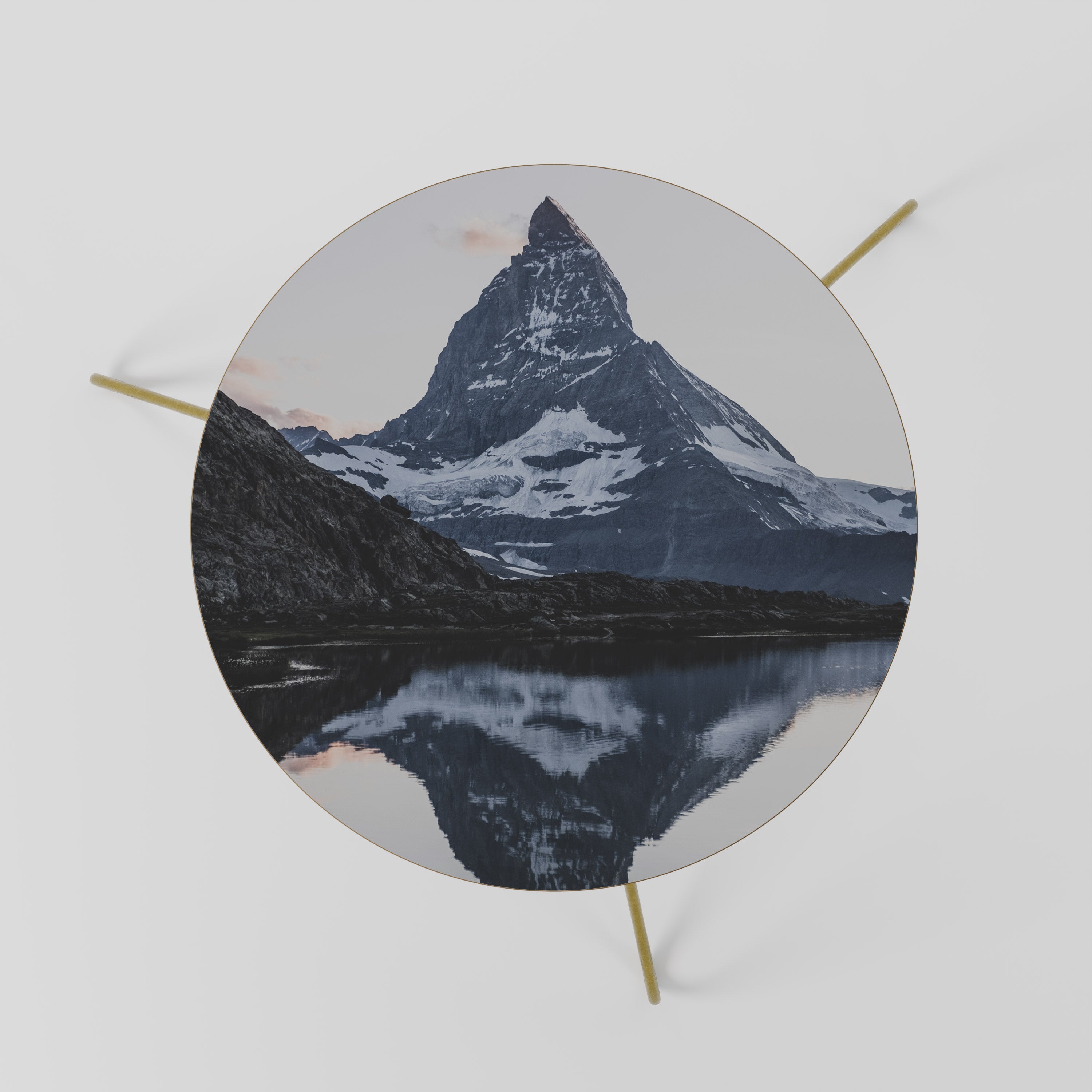 MEMORY OF MATTERHORN Mesa de Centro 60