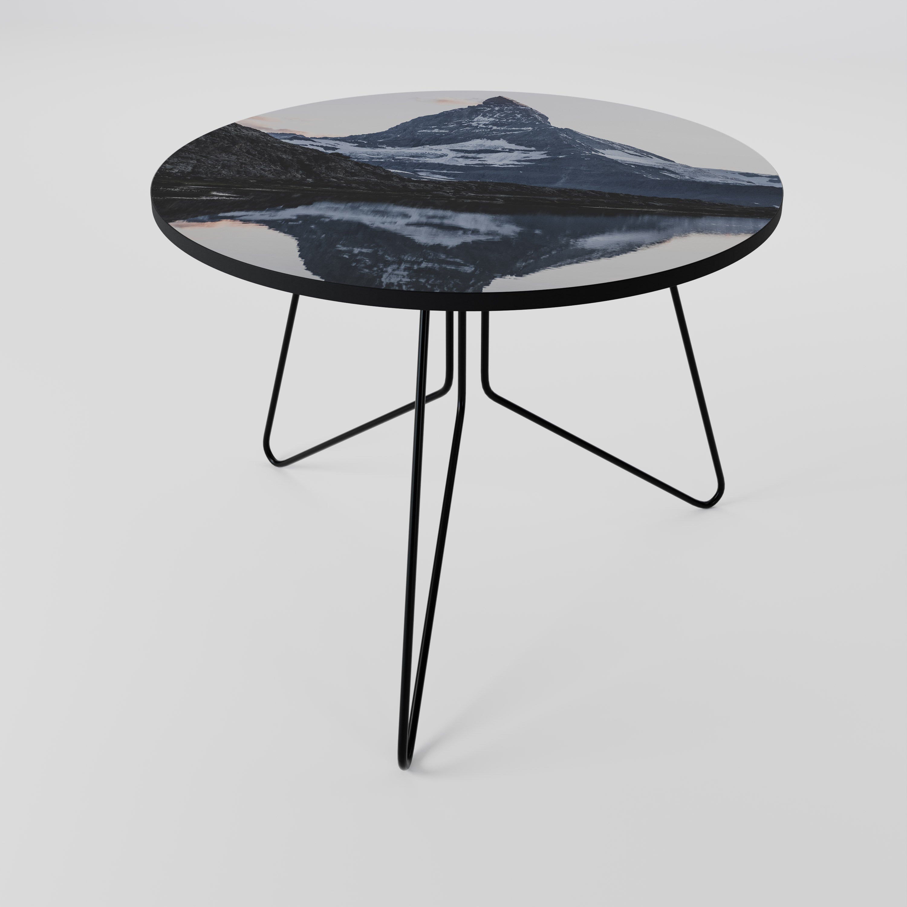 MEMORY OF MATTERHORN Mesa de Centro 69