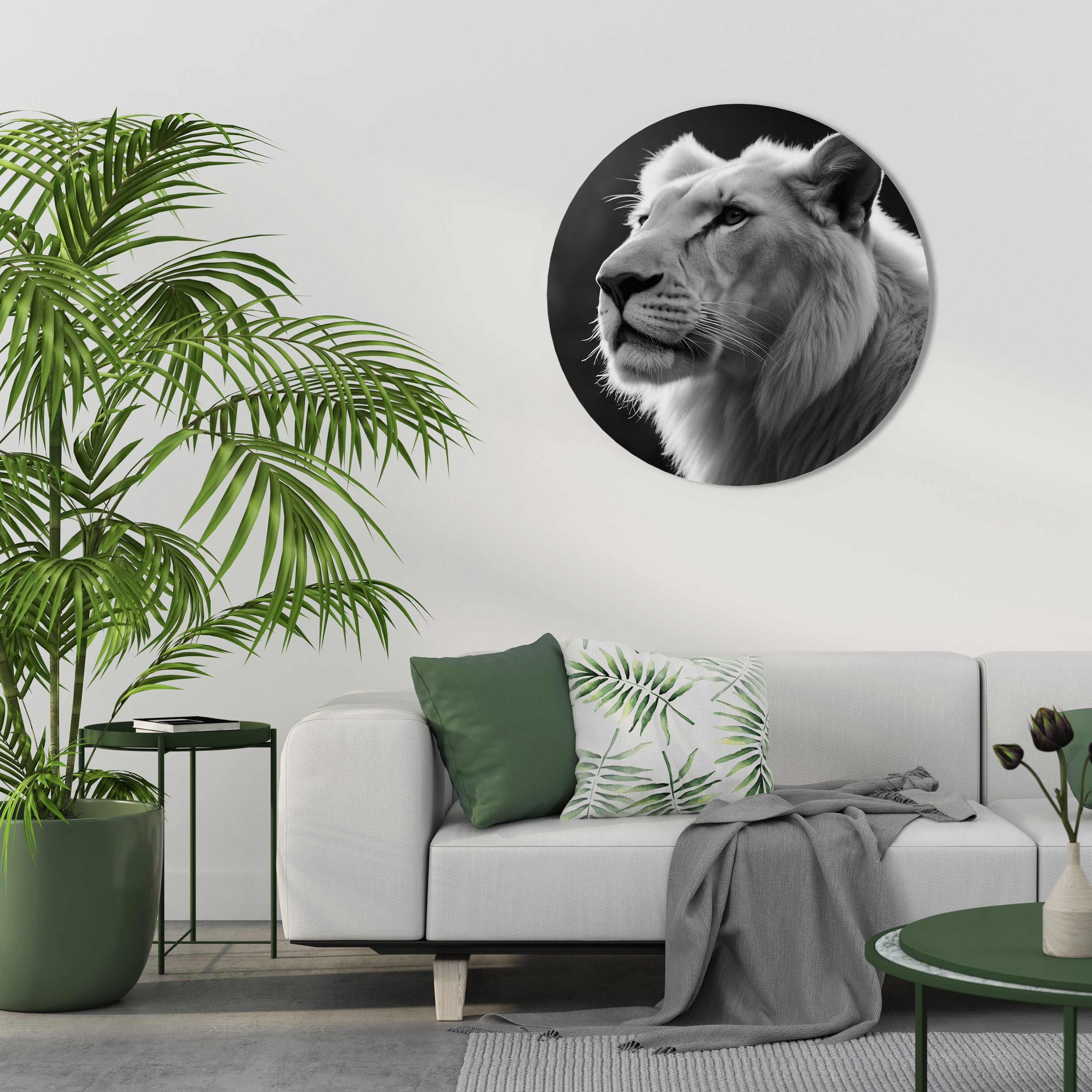 WHISPERS OF MAJESTY Round Wall Art