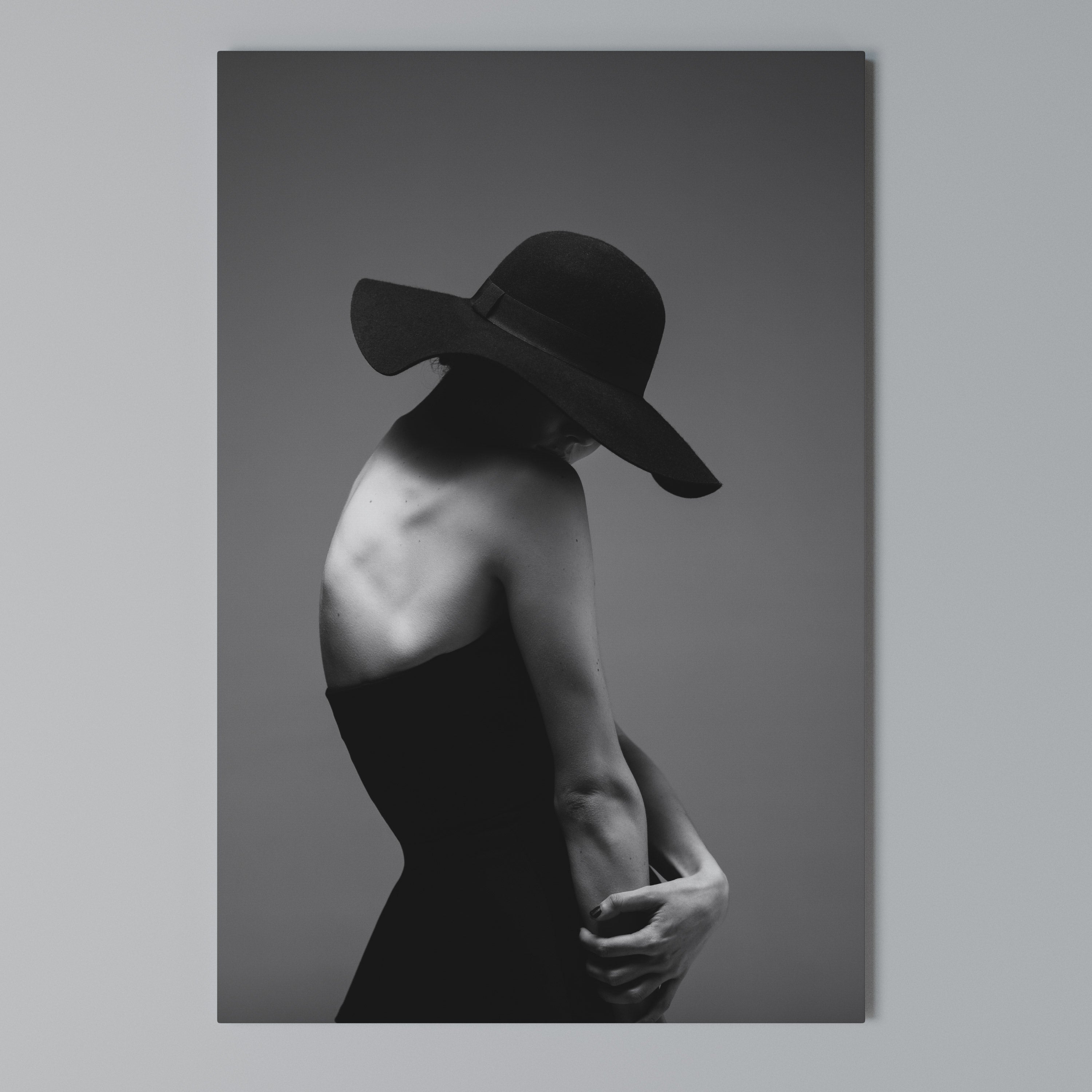 SILHOUETTE OF MYSTERY Quadro em tela vertical