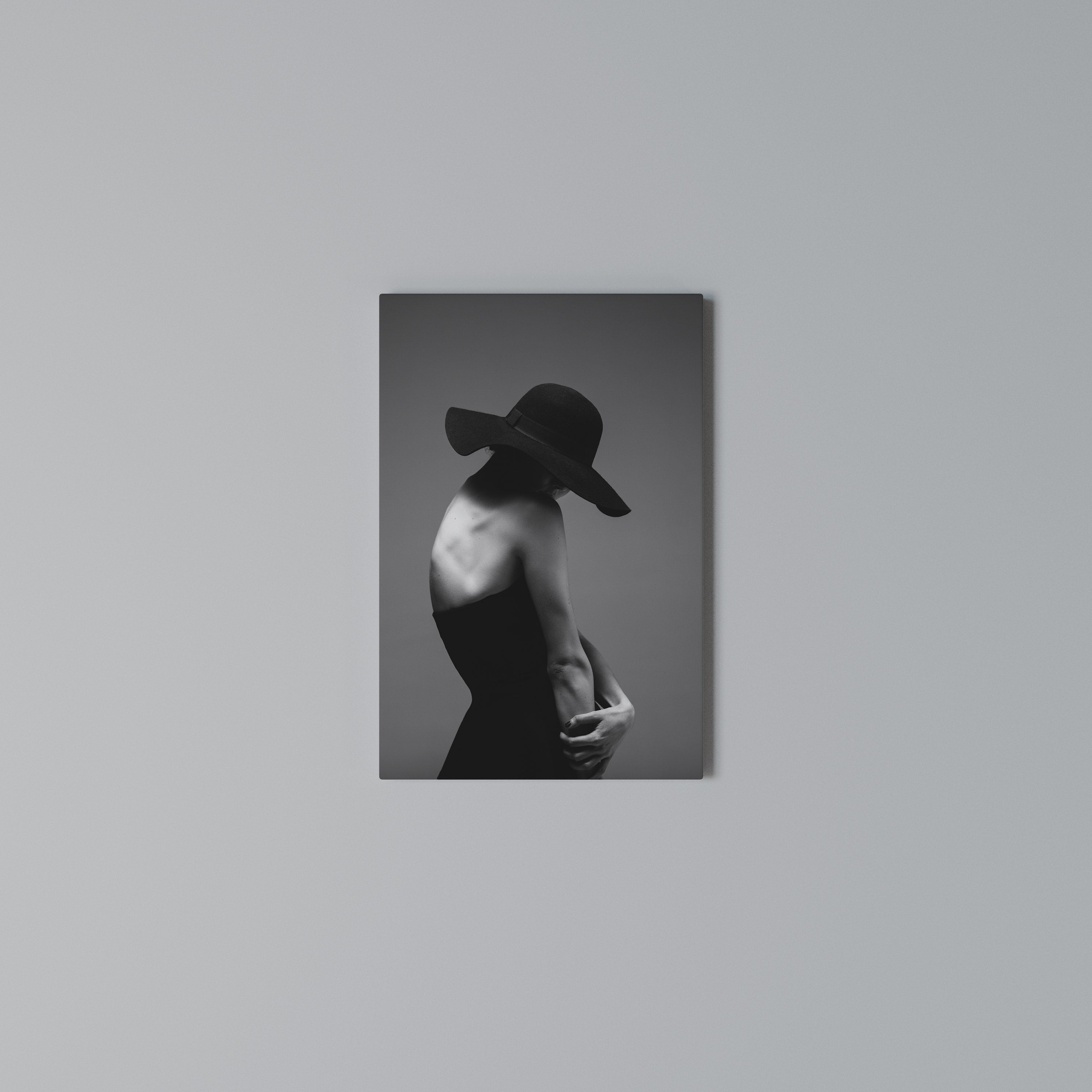 SILHOUETTE OF MYSTERY Quadro em tela vertical