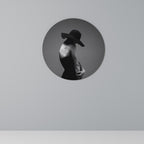 SILHOUETTE OF MYSTERY Quadro Redondo Decorativo