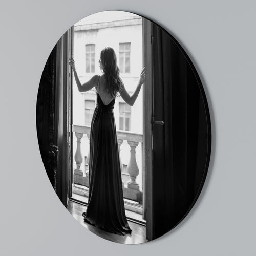 WINDOW TO WONDERS Round Wall Art