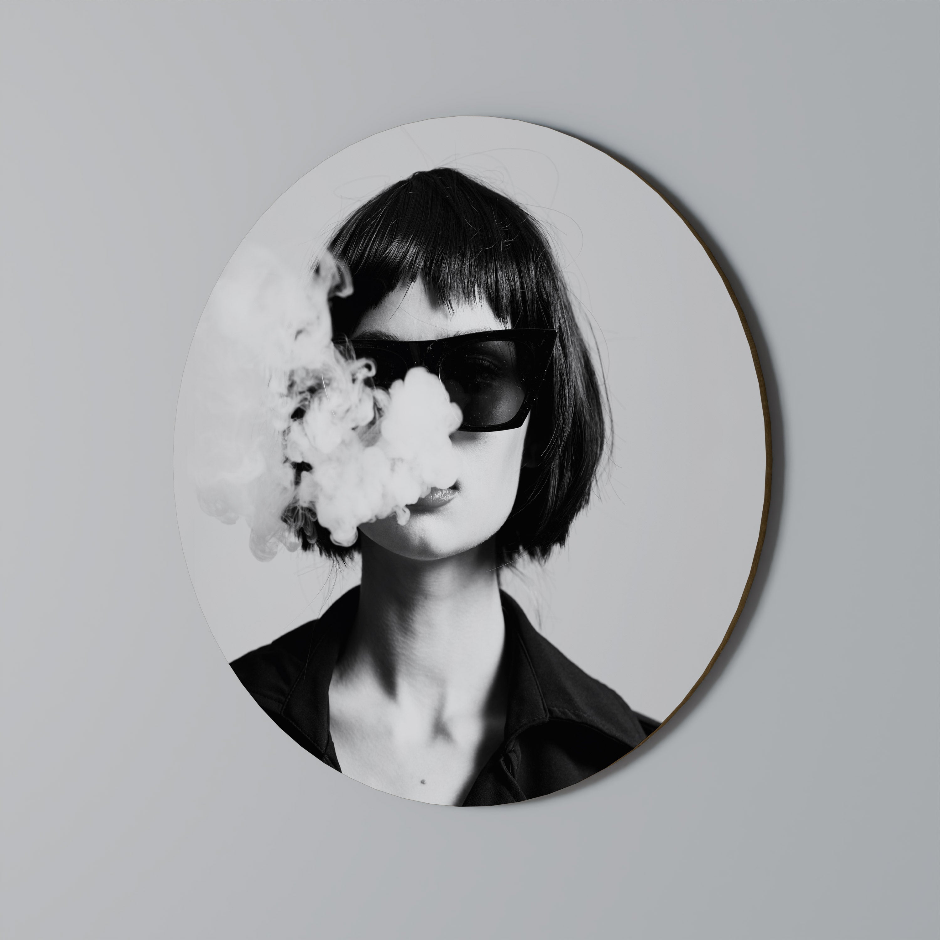 SMOKY BELLE Quadro Redondo Decorativo