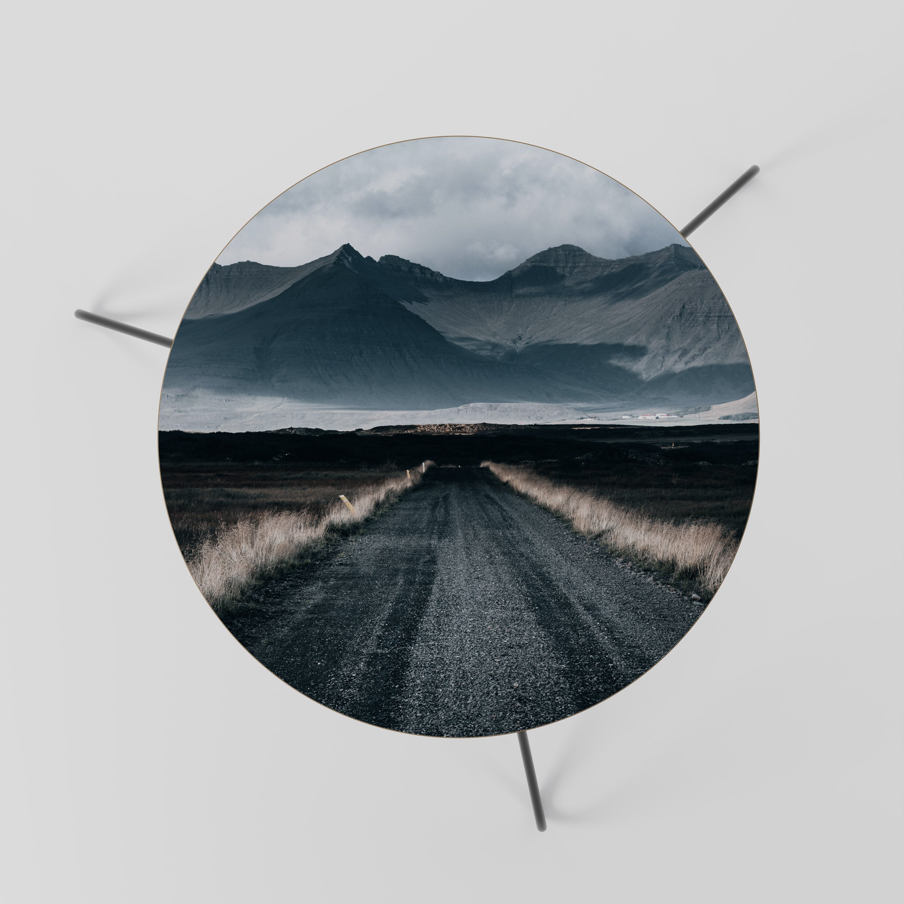 FOGBOUND HEIGHTS Mesa de Centro 60