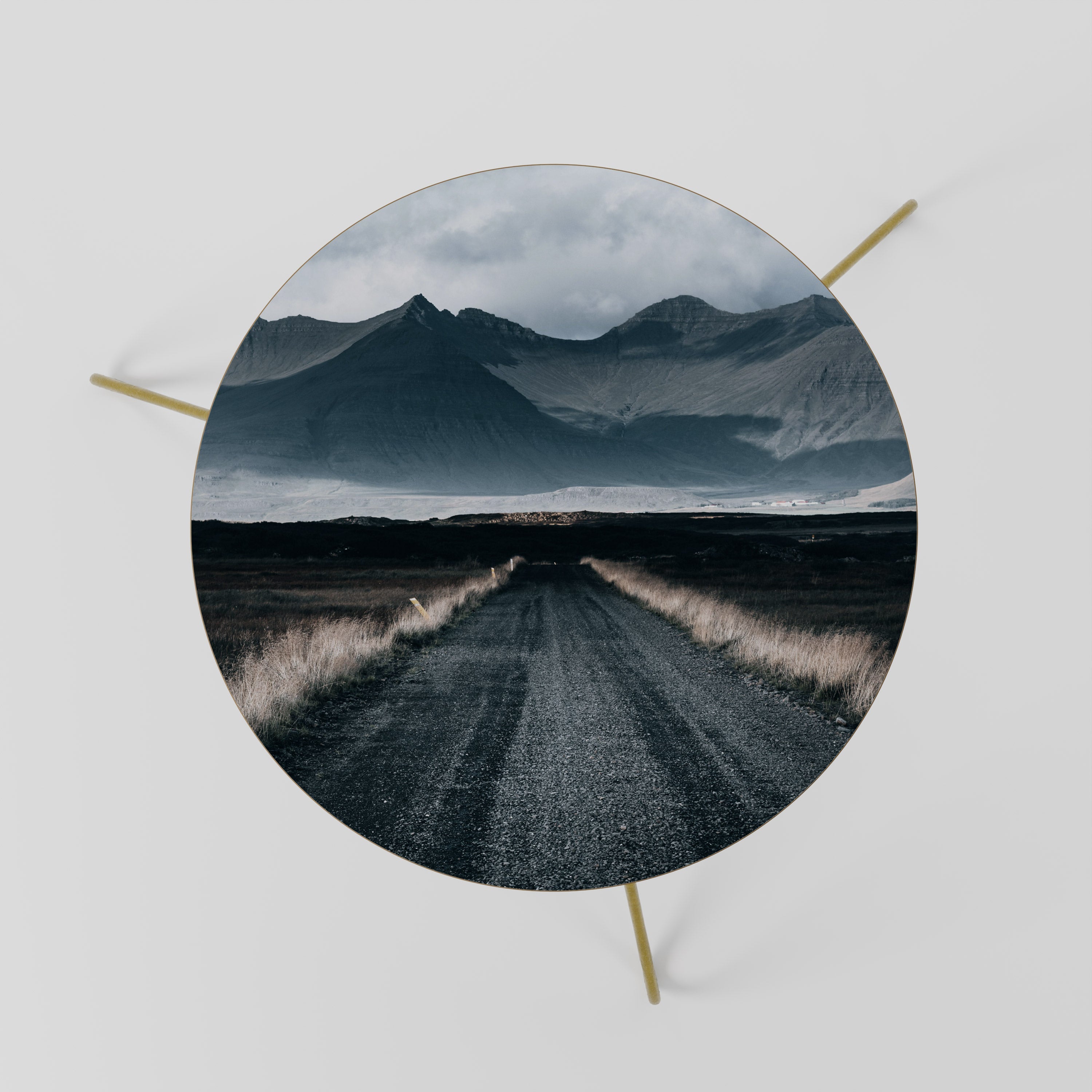 FOGBOUND HEIGHTS Mesa de Centro 60