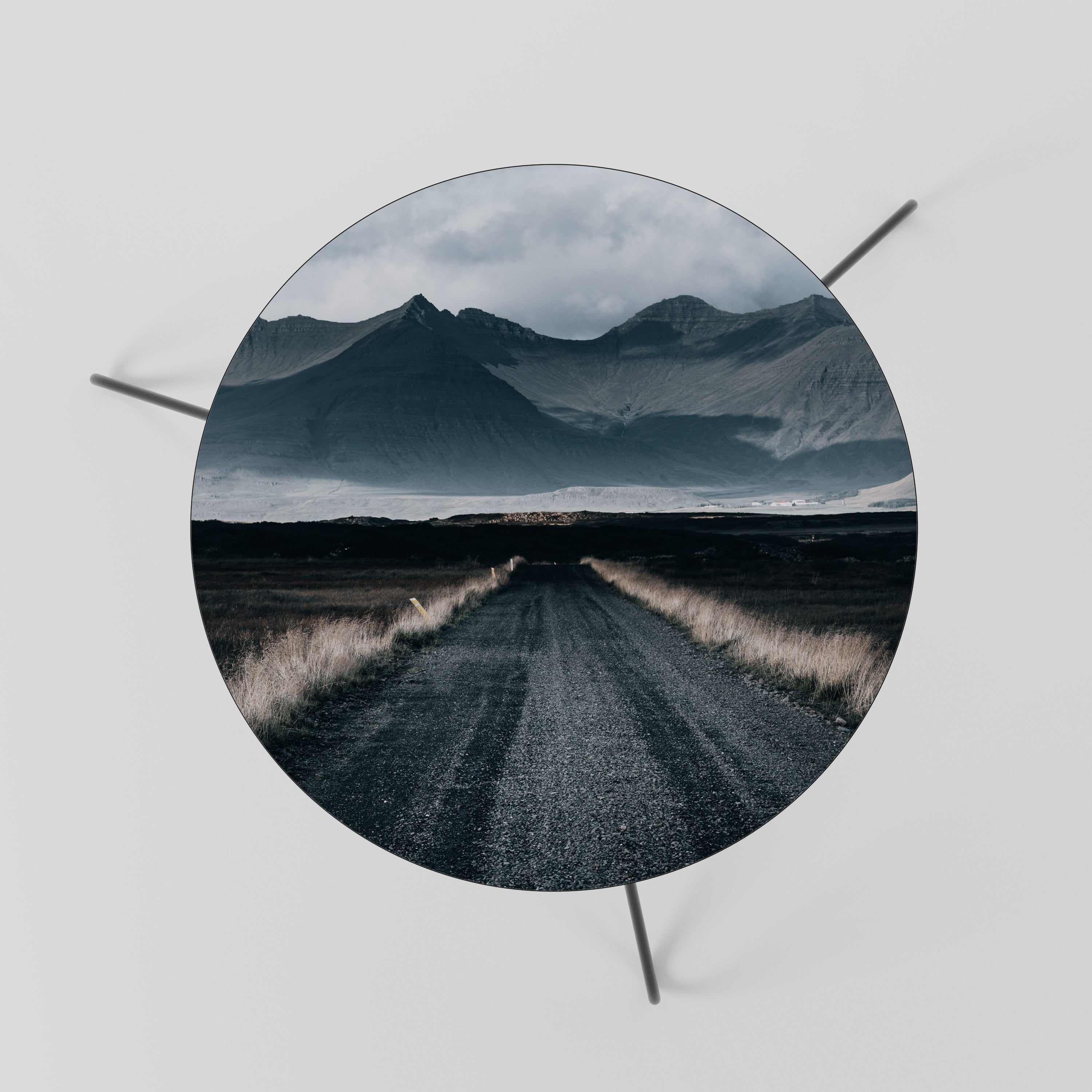 FOGBOUND HEIGHTS Mesa de Centro 60