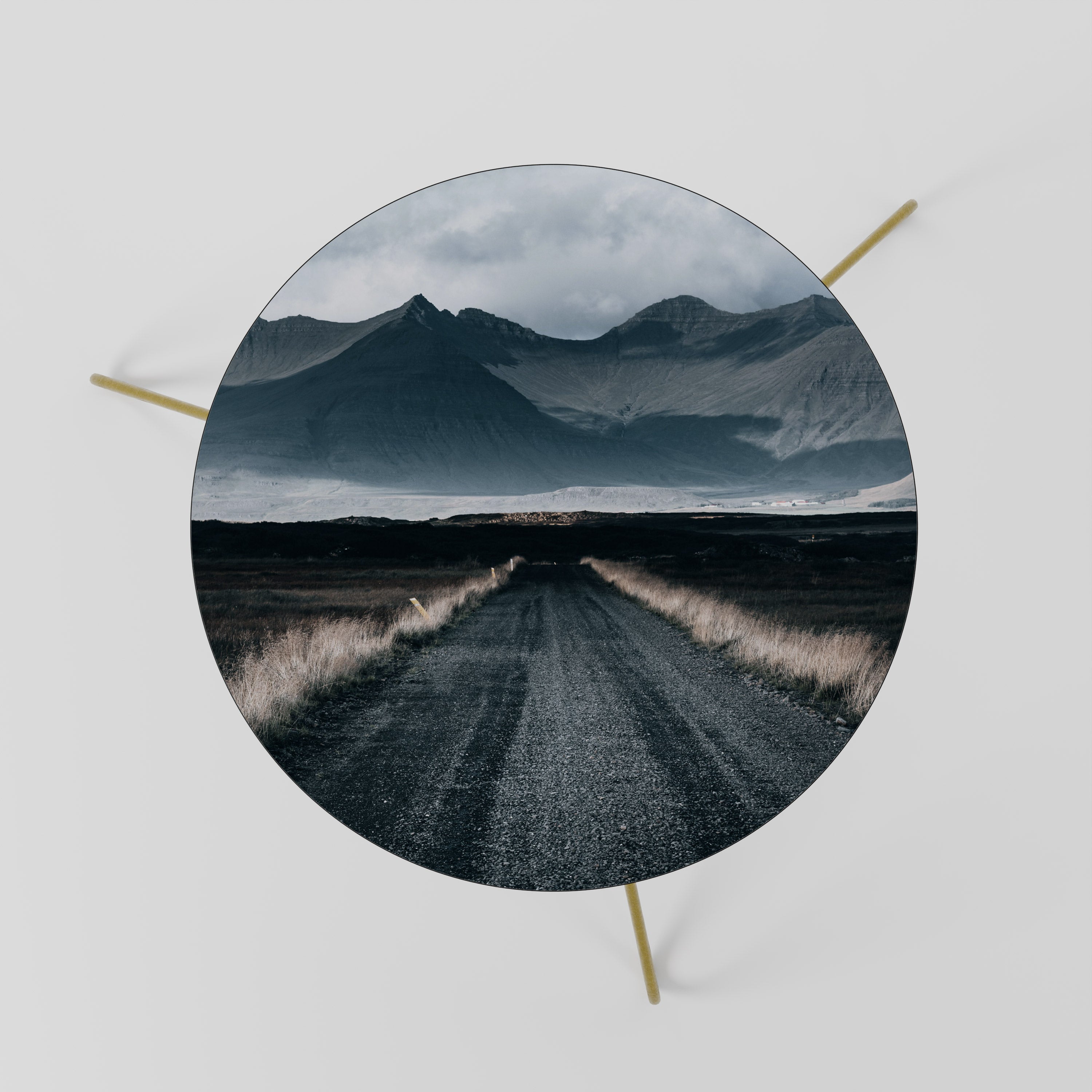 FOGBOUND HEIGHTS Mesa de Centro 60