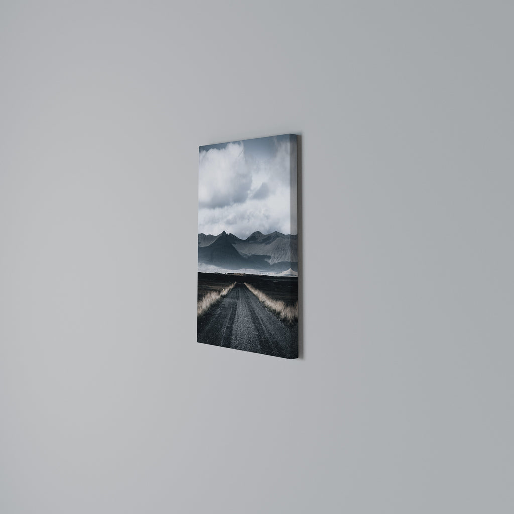FOGBOUND HEIGHTS Quadro em tela vertical