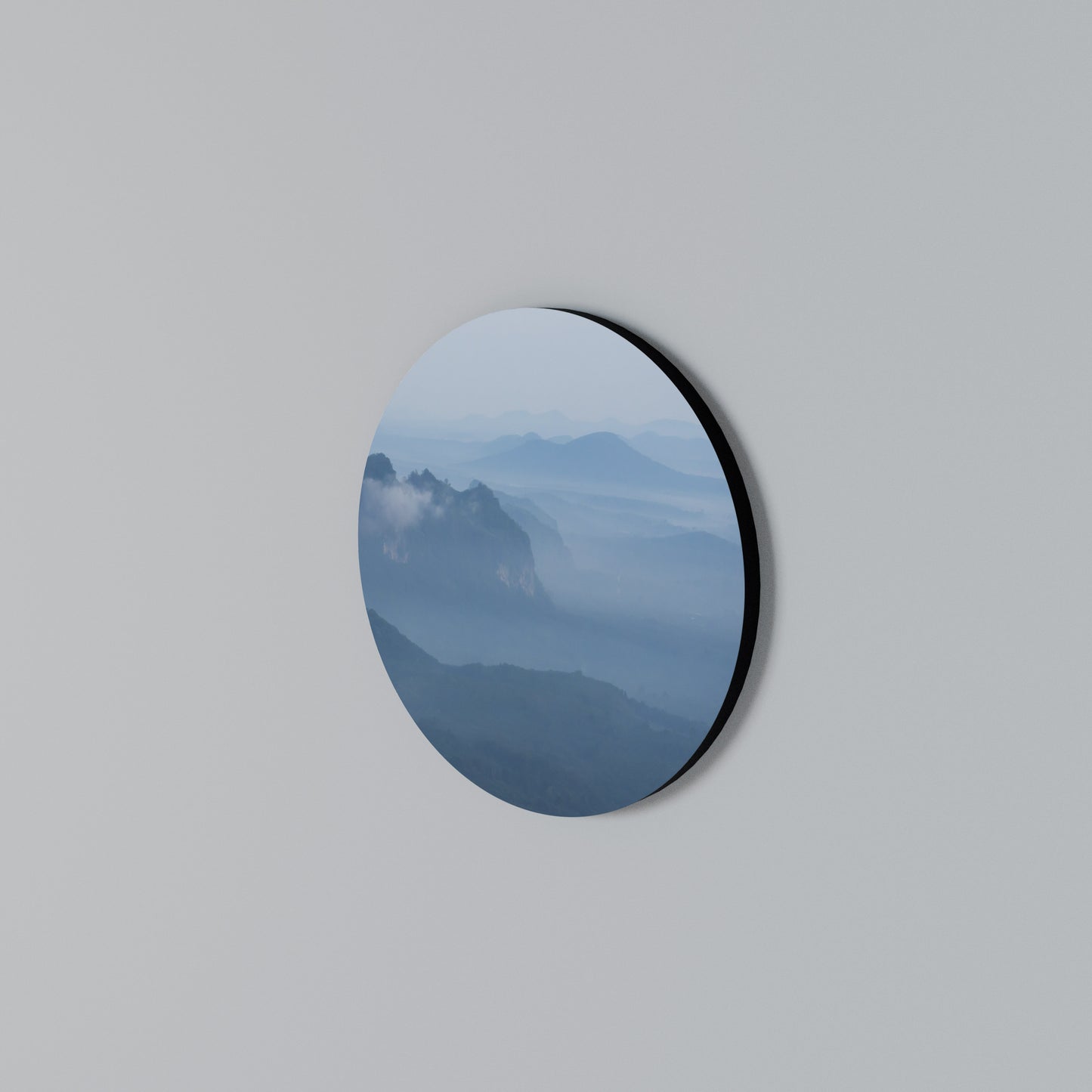 MISTY MOUNTAIN WHISPER Arte de Parede Redonda