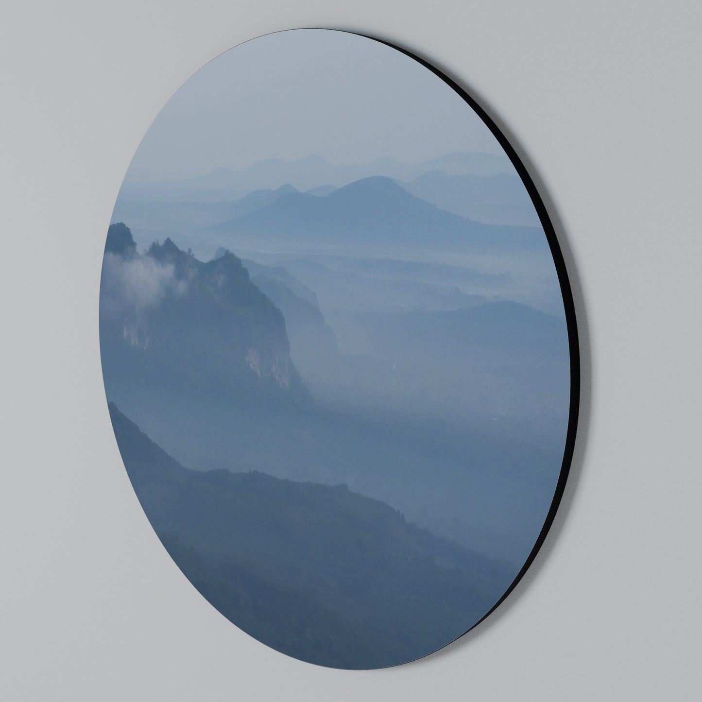 MISTY MOUNTAIN WHISPER Arte de Parede Redonda