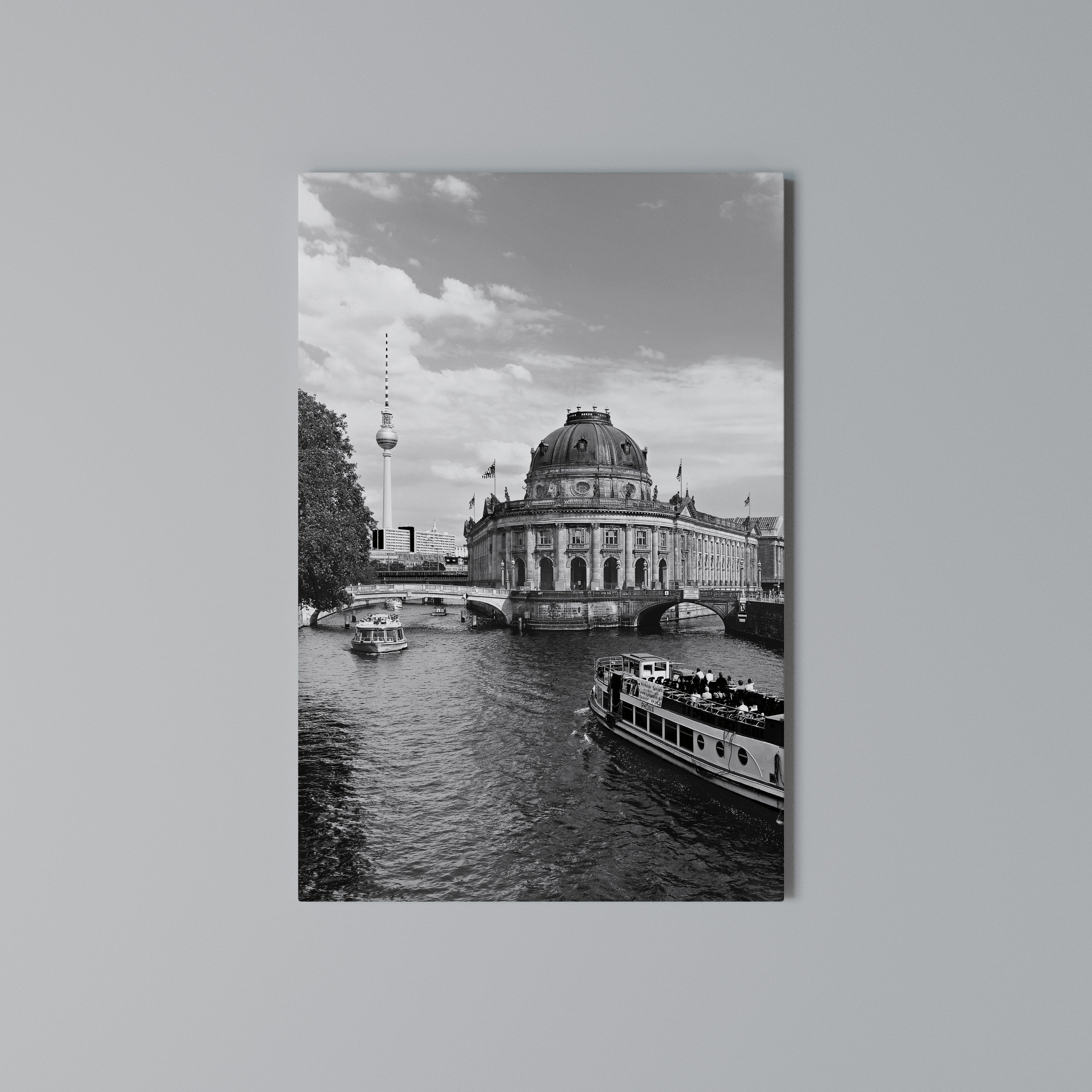 GHOSTS OF HISTORY Quadro em tela vertical