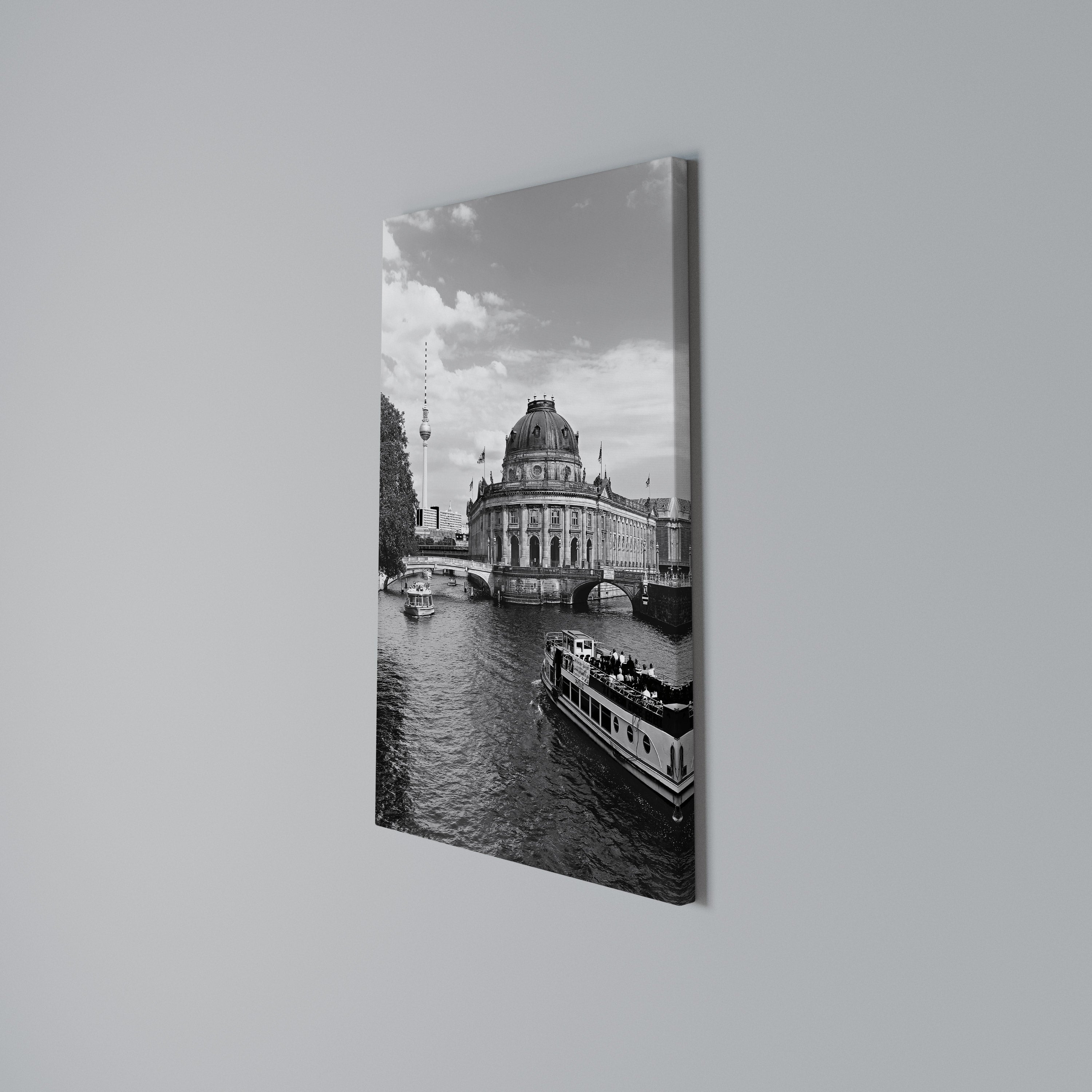 GHOSTS OF HISTORY Quadro em tela vertical