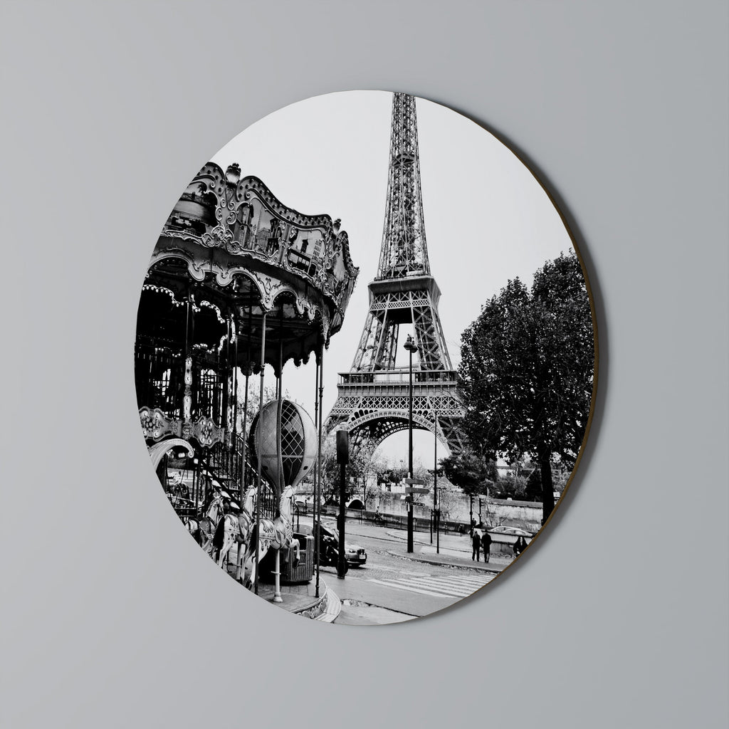 CHARMS OF THE CITY Round Wall Art