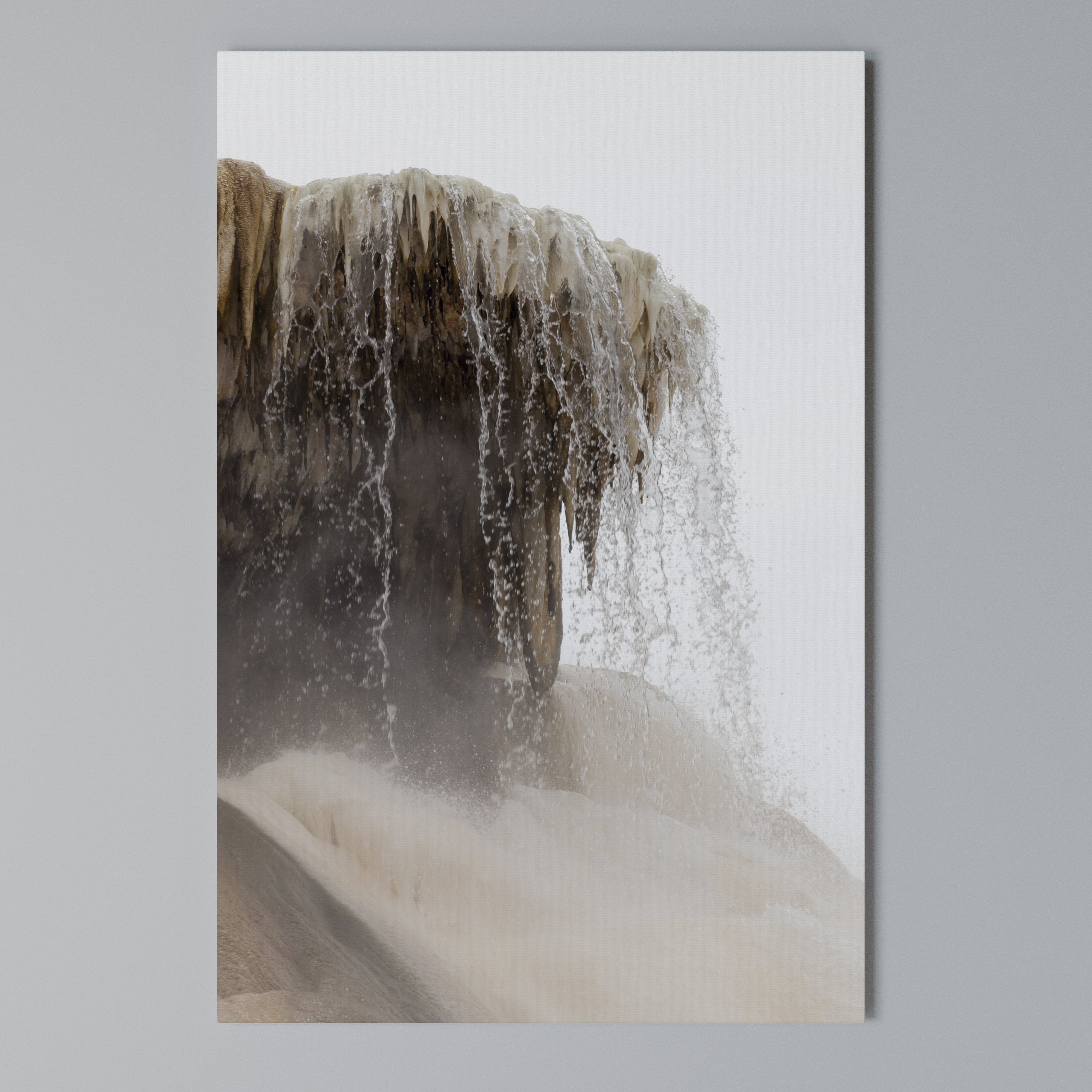 MAMMOTH HOT SPRINGS Quadro em tela vertical
