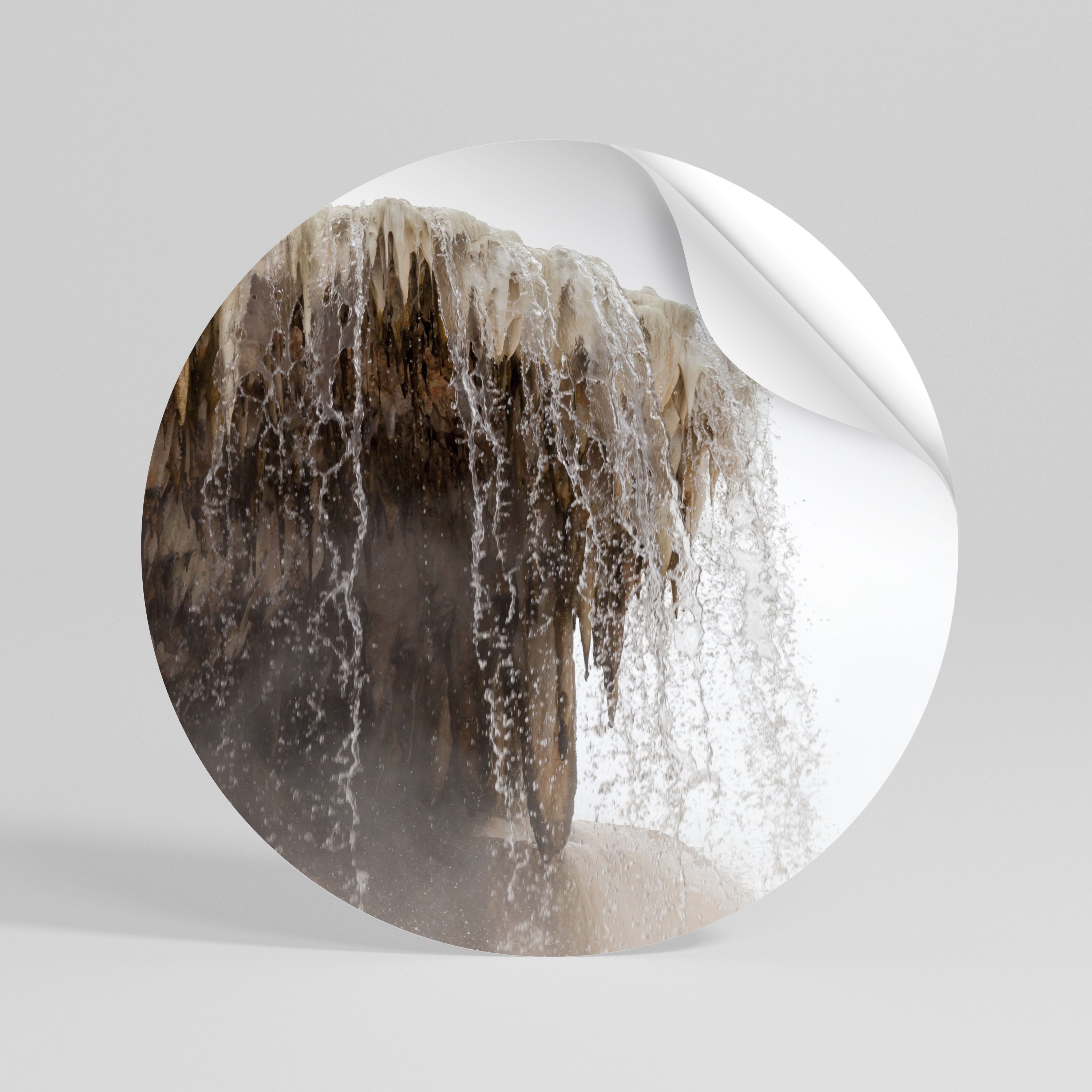 MAMMOTH HOT SPRINGS - Autocolante Redondo Removível