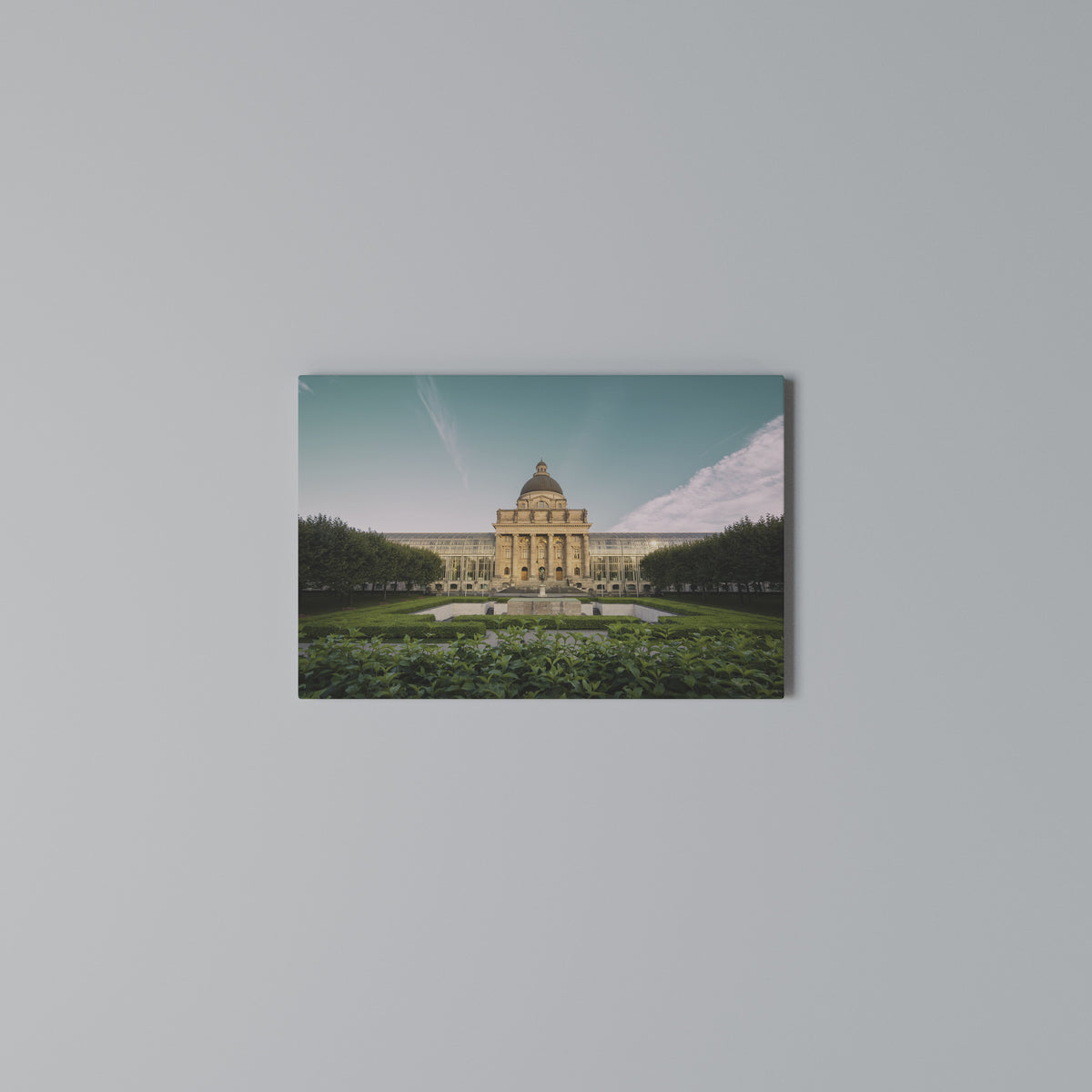 TRANQUIL PALACE VIEW Horizontal Canvas Print