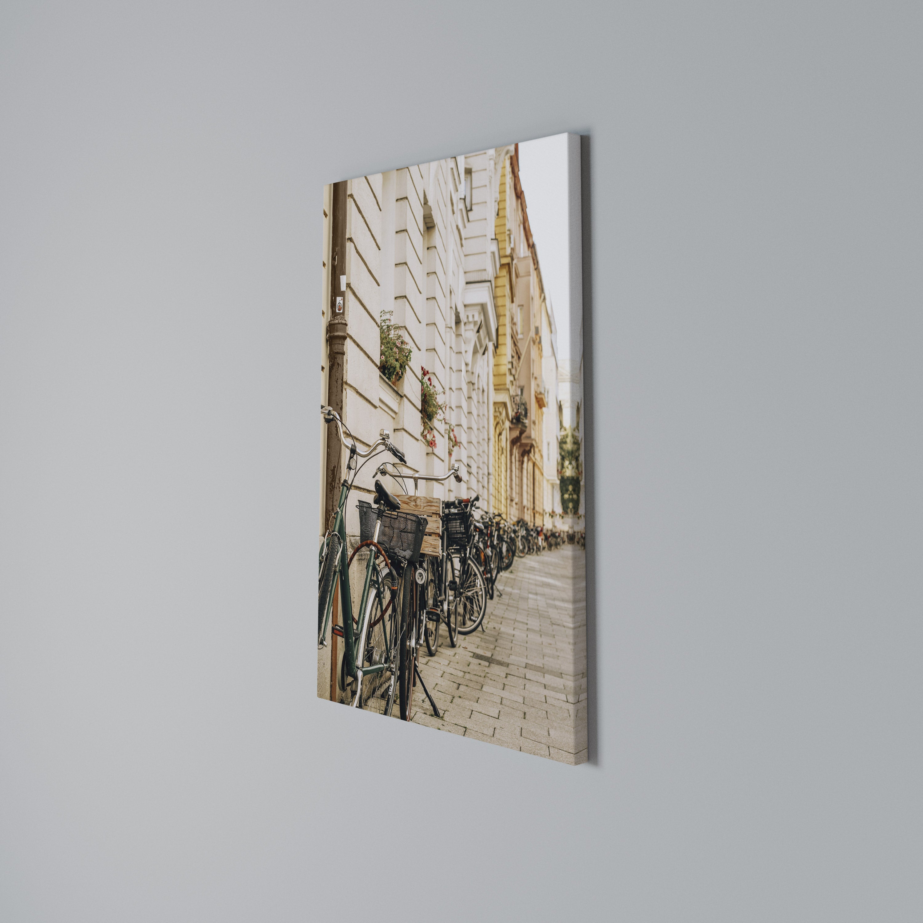 URBAN CYCLE HAVEN Quadro em tela vertical