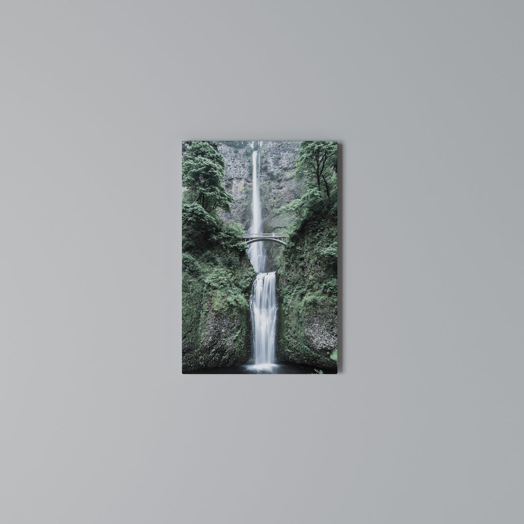 MYSTICAL WATERSCAPE BRIDGE Quadro em tela vertical