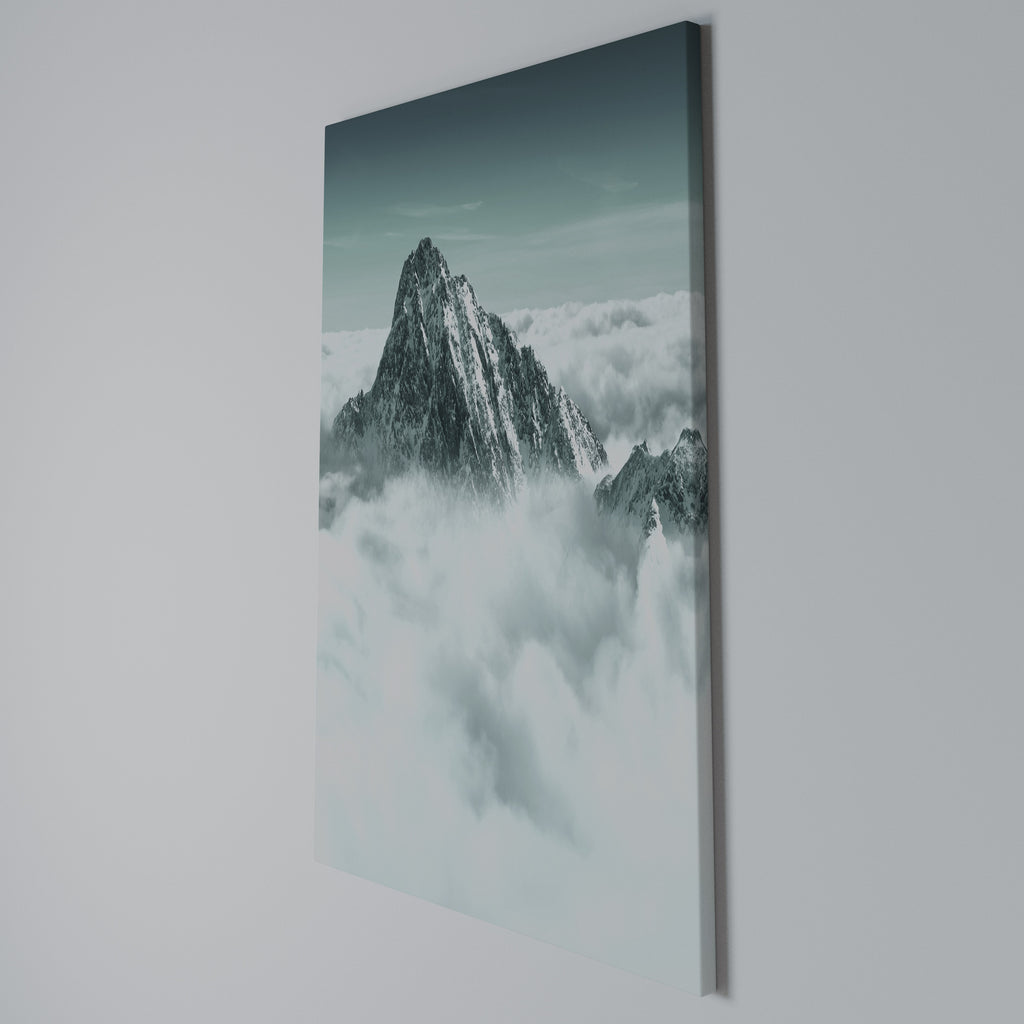 CLOUD-KISSED PEAK Quadro em tela vertical