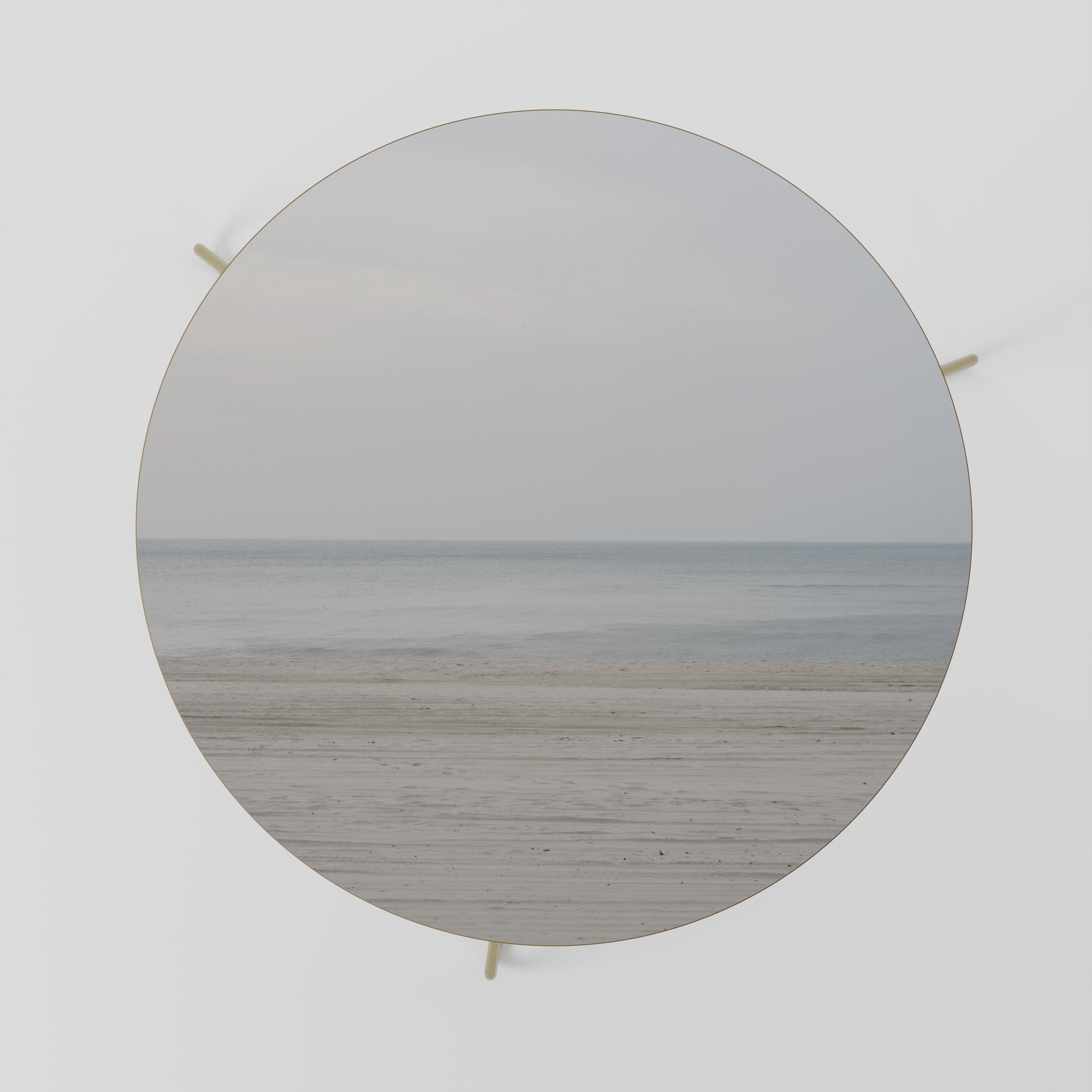 MISTY SEAS OF CALM Mesa de Centro 69