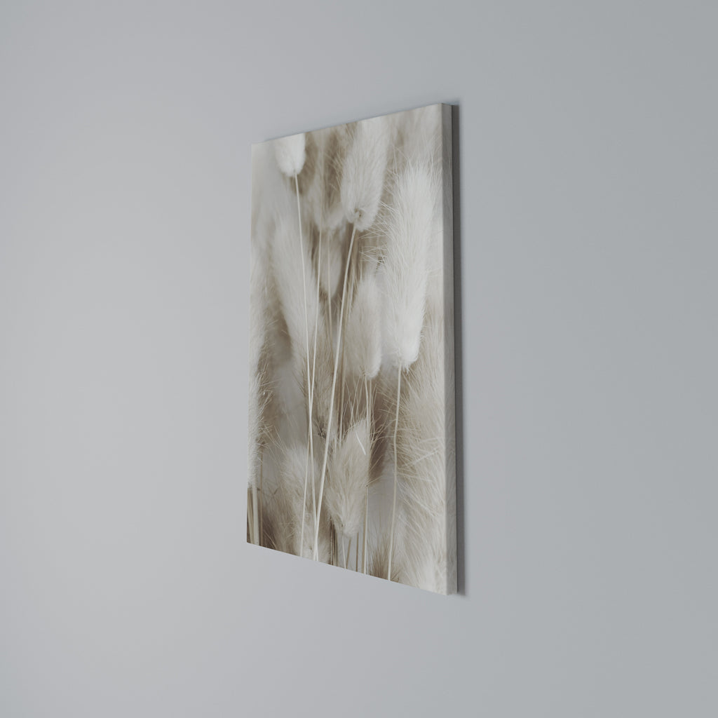 SOFTNESS IN FOCUS Quadro em tela vertical