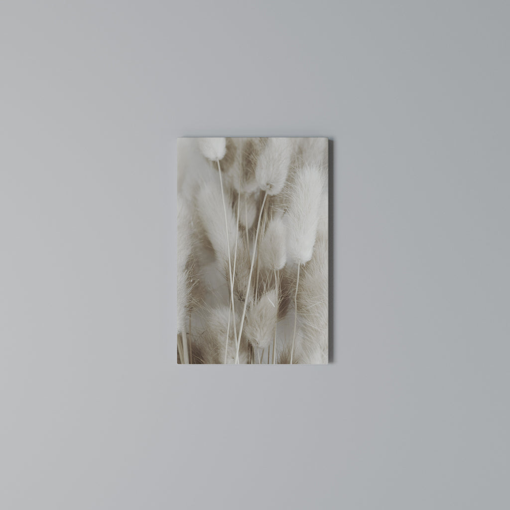 SOFTNESS IN FOCUS Quadro em tela vertical