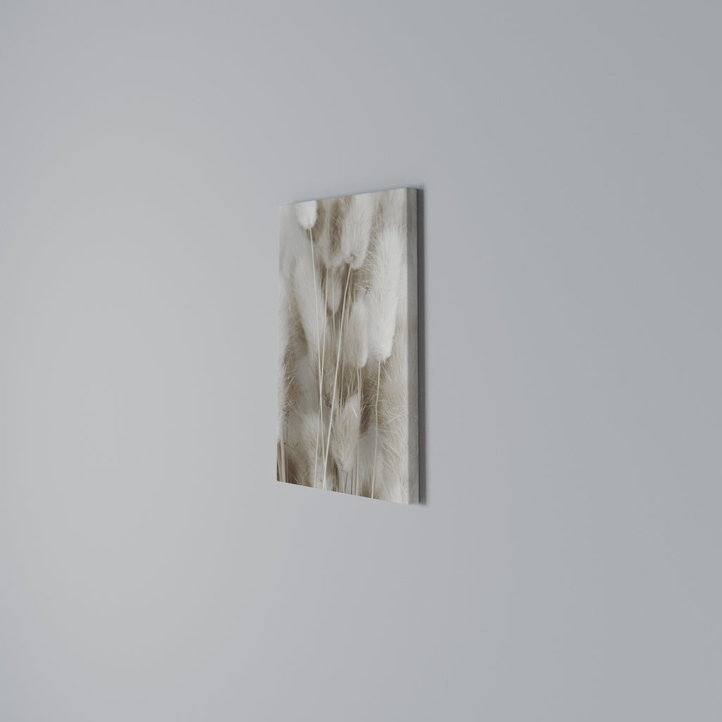 SOFTNESS IN FOCUS Quadro em tela vertical