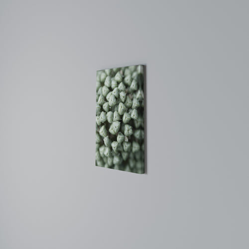 TEXTURED GREEN TIDBITS Quadro em tela vertical