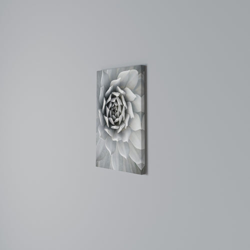 ELEGANT PETAL SWIRL Quadro em tela vertical