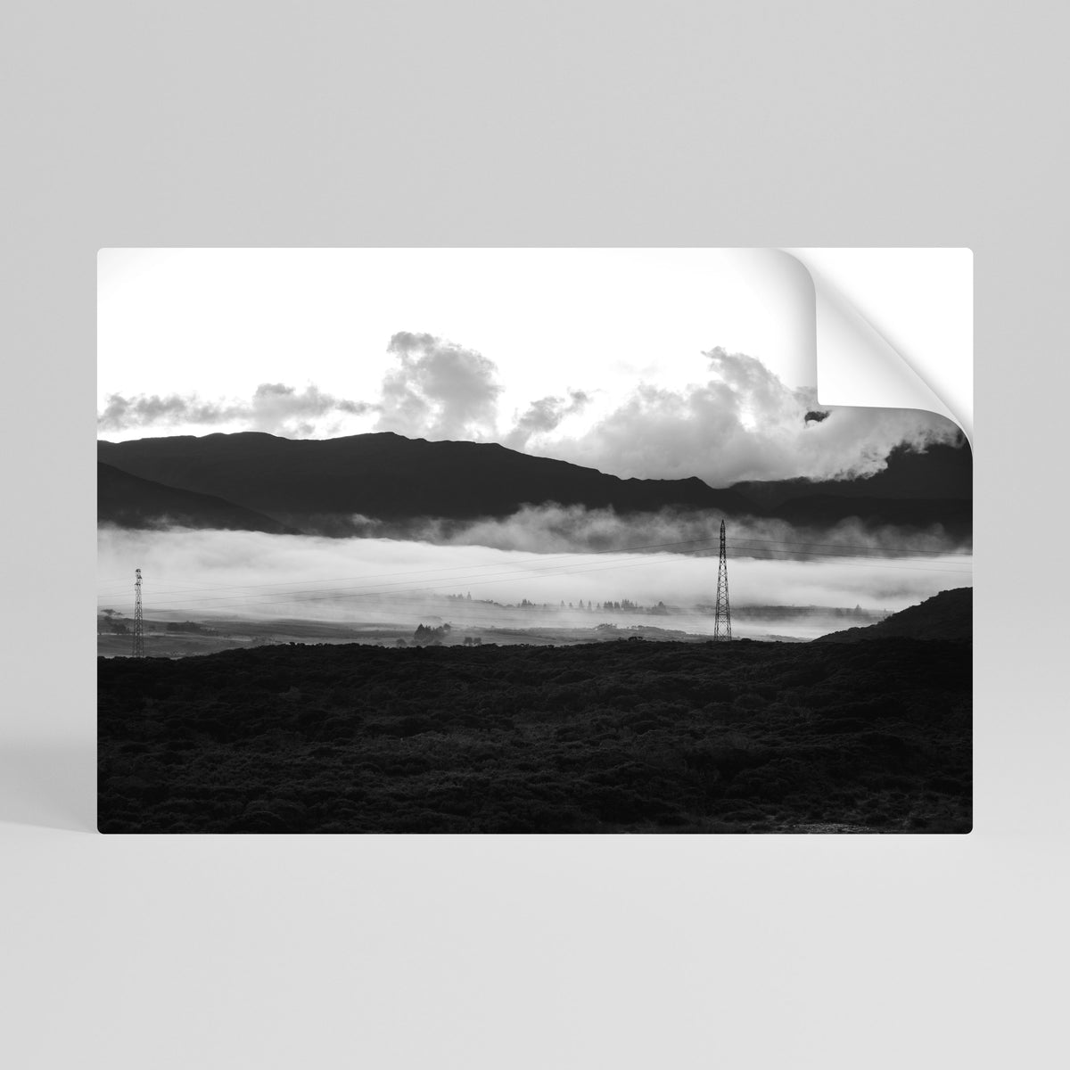 MISTY MOUNTAIN RADIANCE Póster Autocolante Horizontal