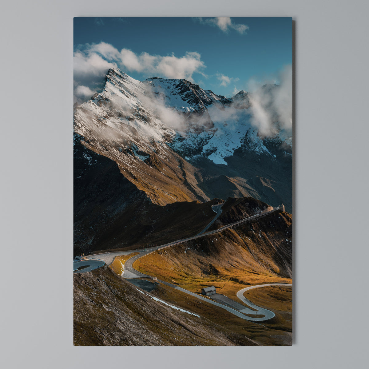 MOUNTAIN SERPENTINE Quadro em tela vertical