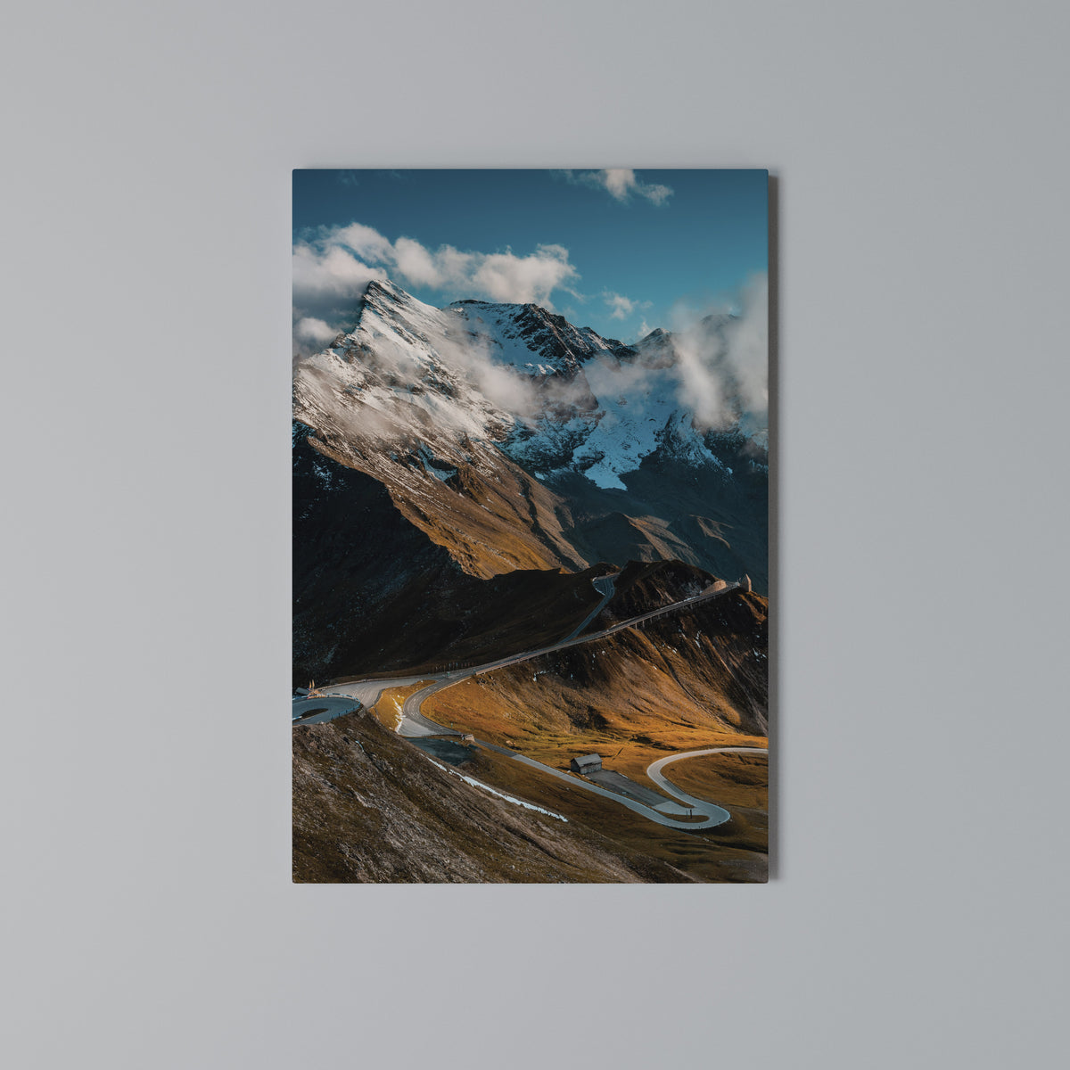 MOUNTAIN SERPENTINE Quadro em tela vertical