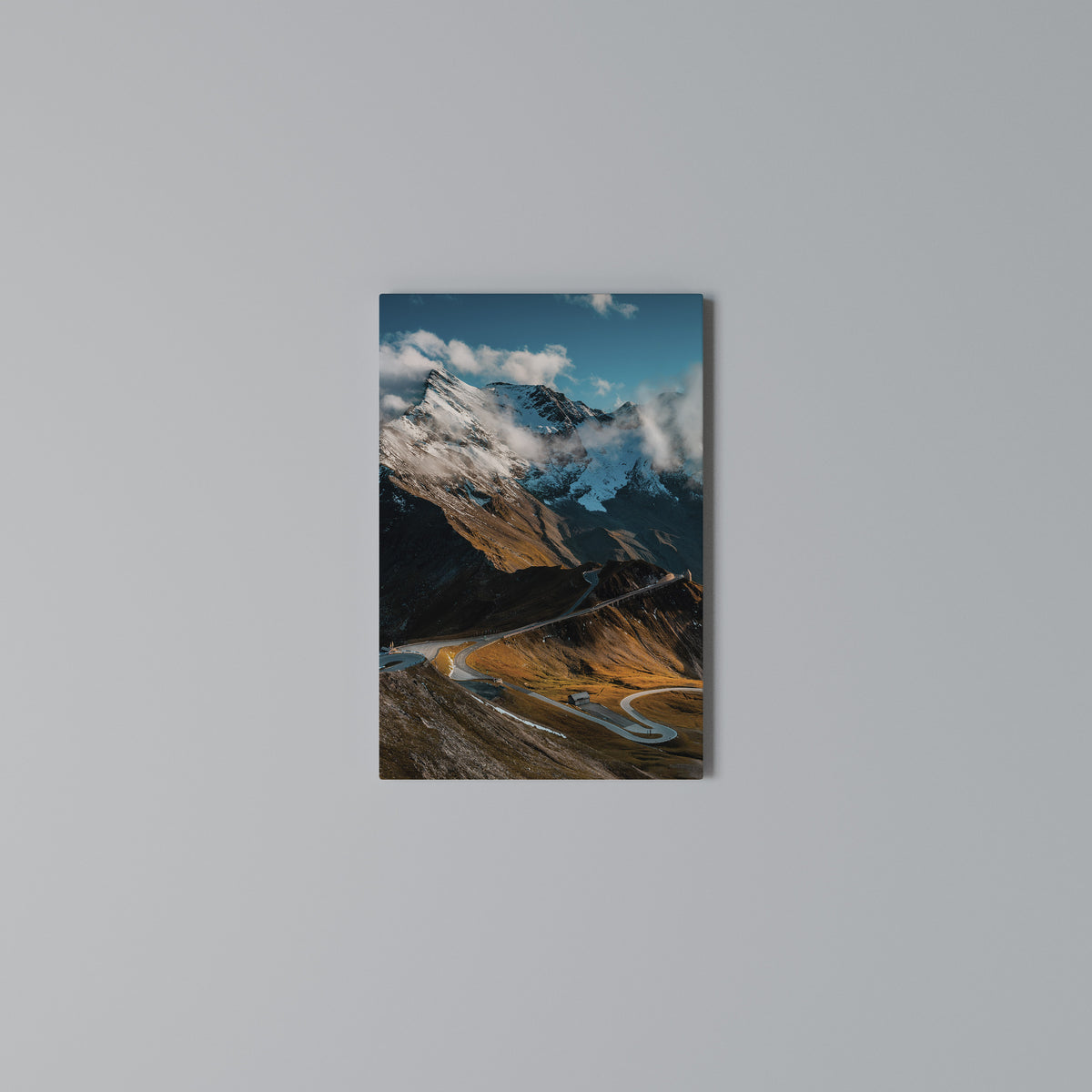 MOUNTAIN SERPENTINE Quadro em tela vertical