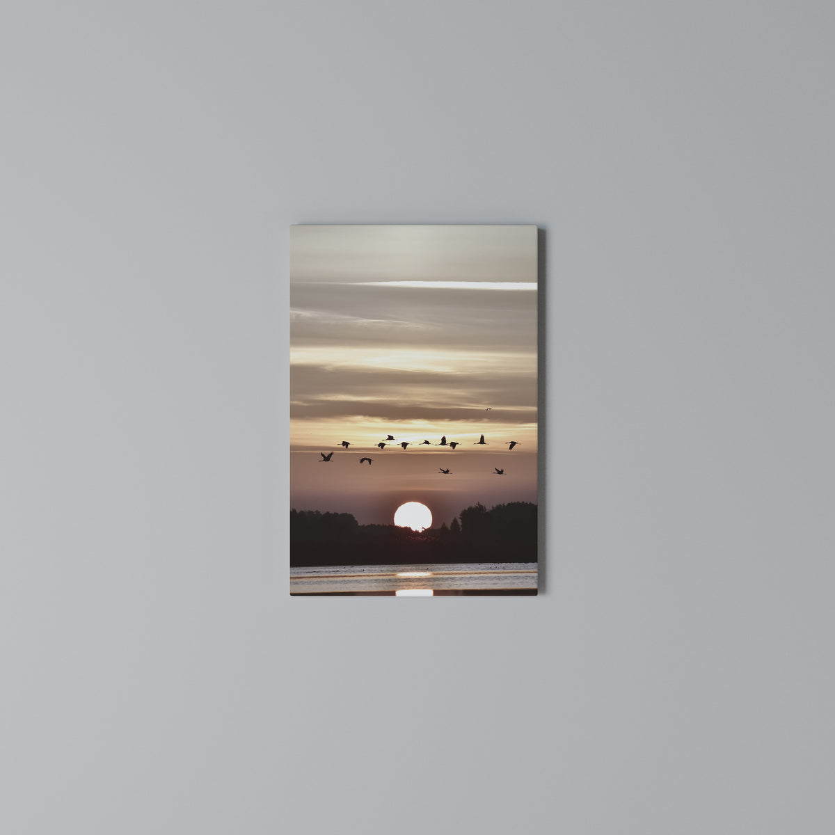 SUNSET FLIGHT SYMPHONY Quadro em tela vertical