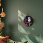 FESTIVE PLEASURES Prateleira Oval Decorativa em Efeito Carvalho