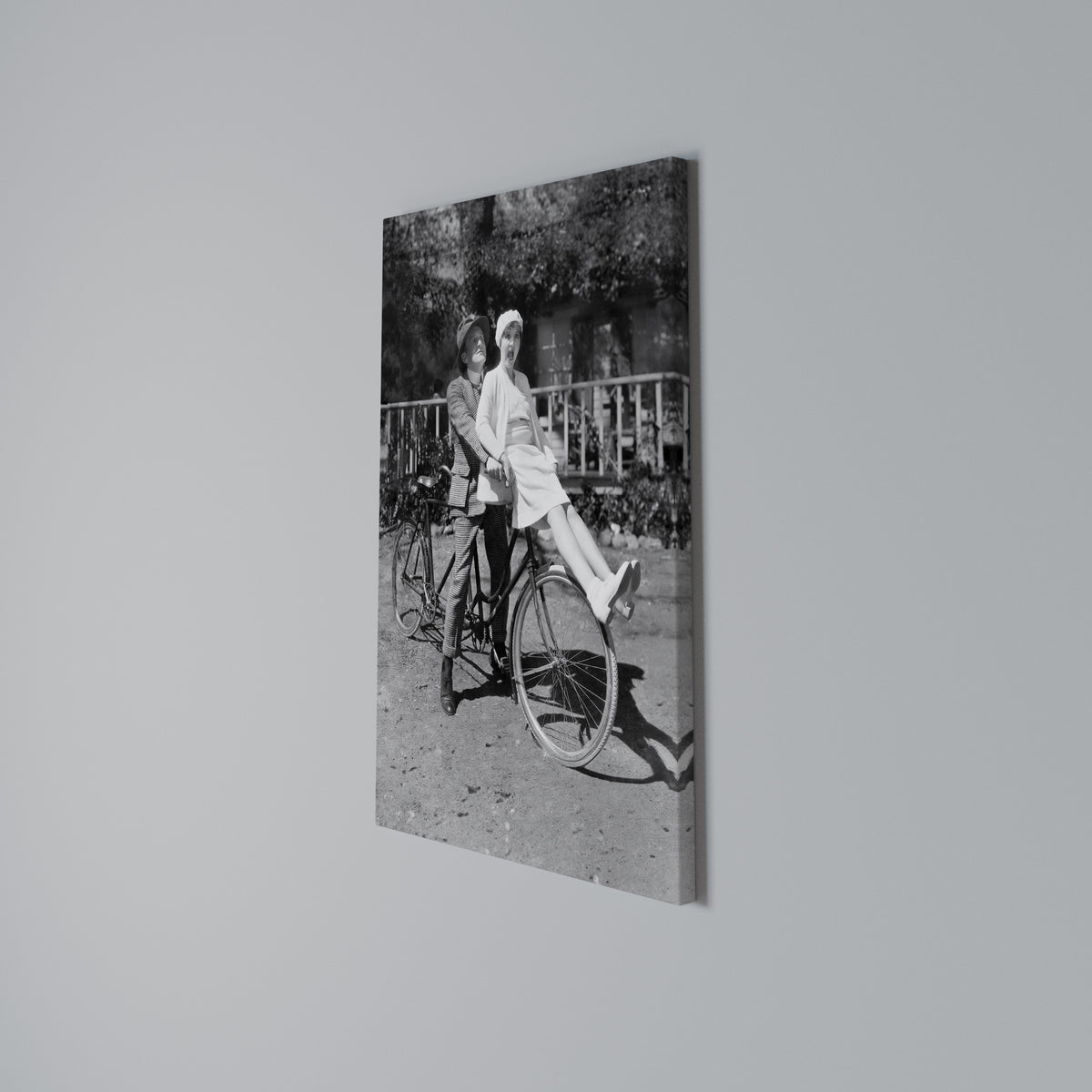 RIDING THROUGH TIME Quadro em tela vertical